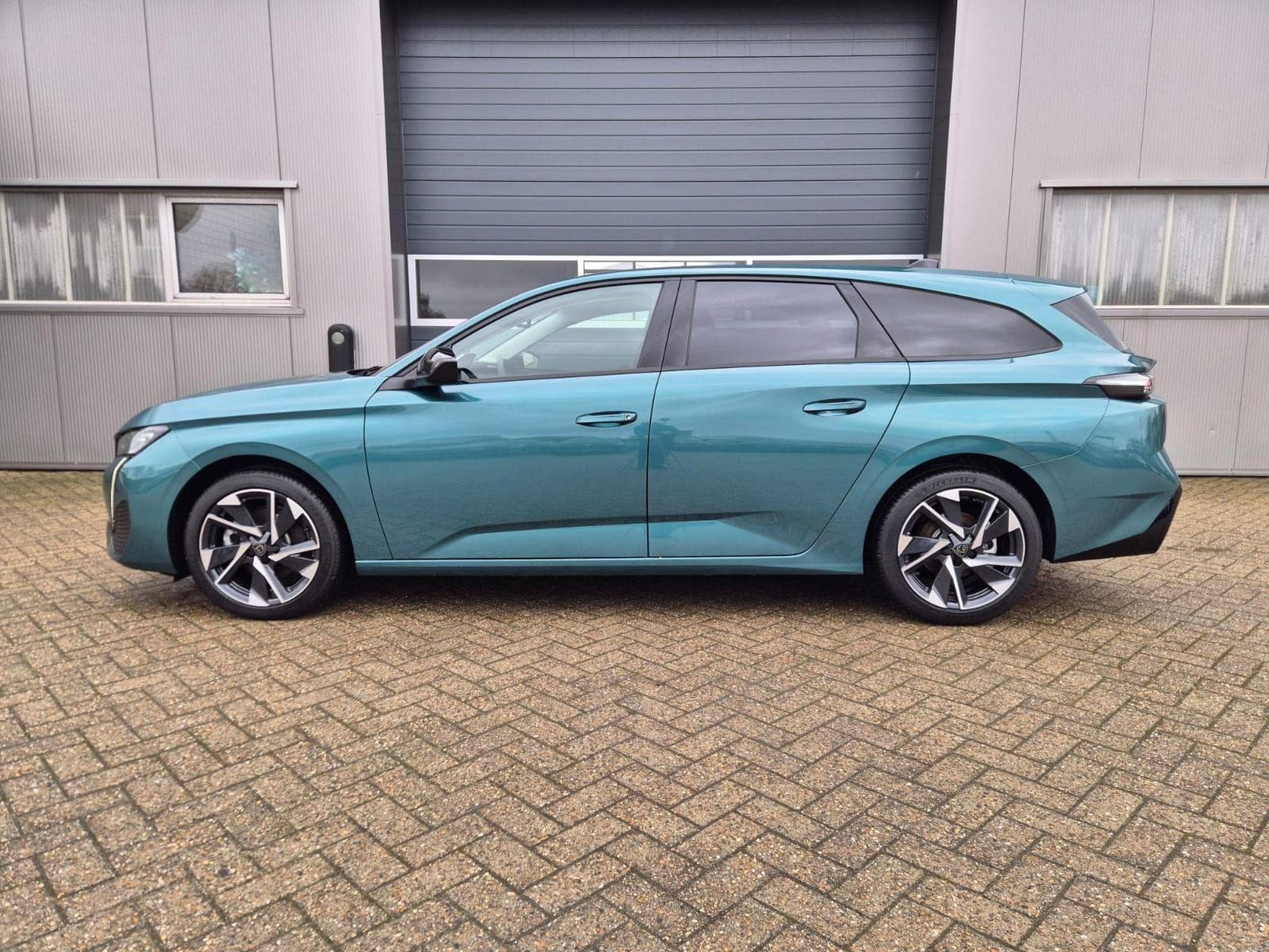 Peugeot 308 Allure SW (2026) - Foto 2