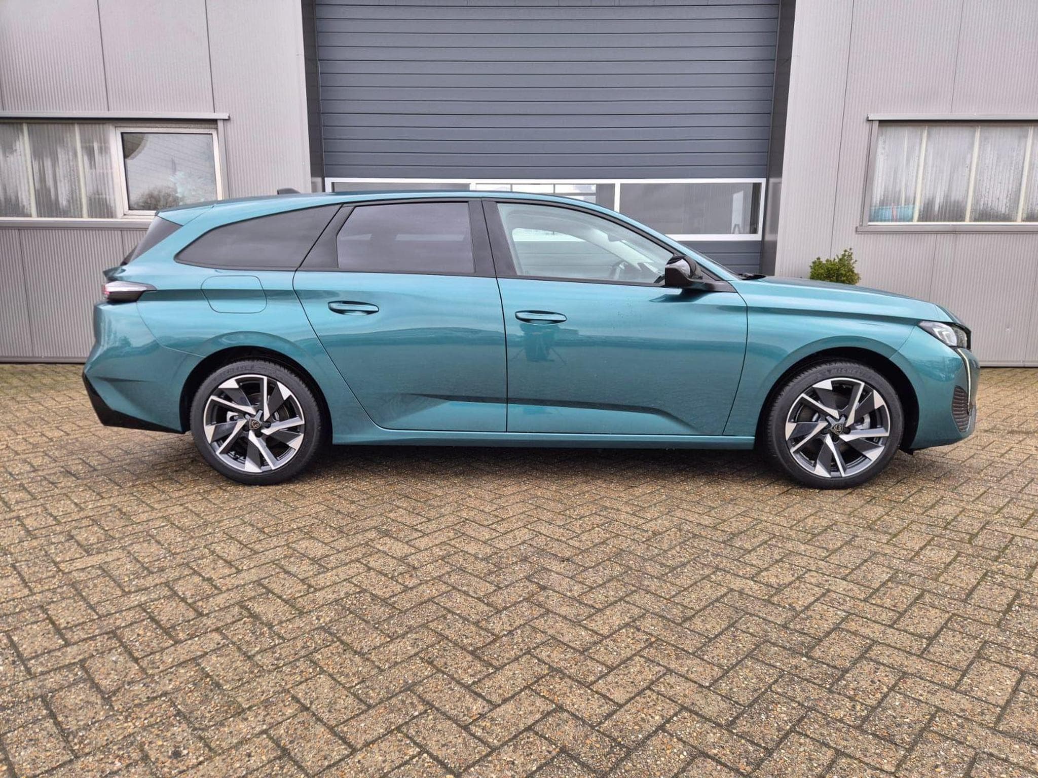 Peugeot 308 Allure SW (2026) - Foto 6