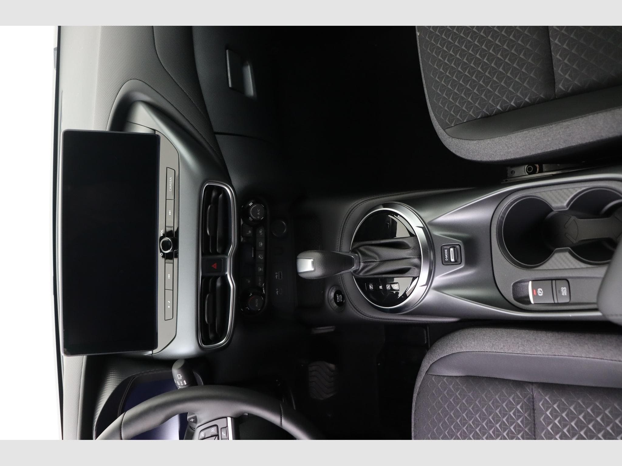 Nissan Juke N-Connecta + Winter Pack + Navigation (2026) - Foto 12
