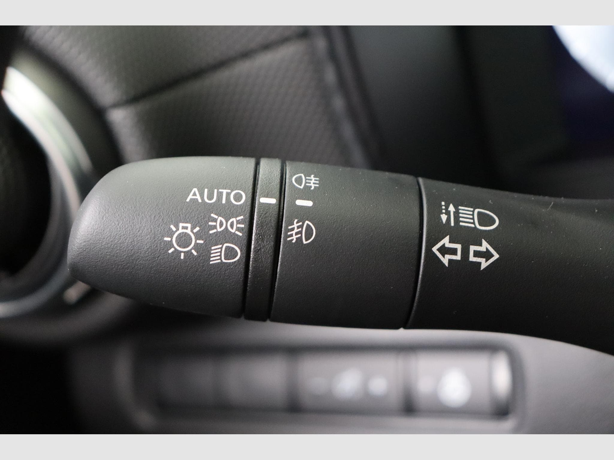 Nissan Juke N-Connecta + Winter Pack + Navigation (2026) - Foto 18