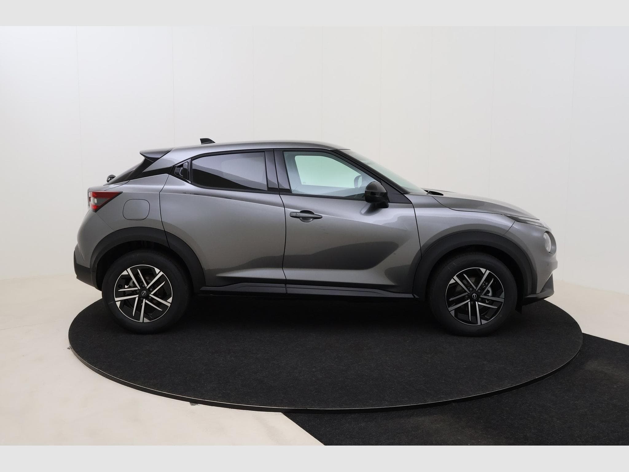 Nissan Juke N-Connecta + Winter Pack + Navigation (2026) - Foto 4