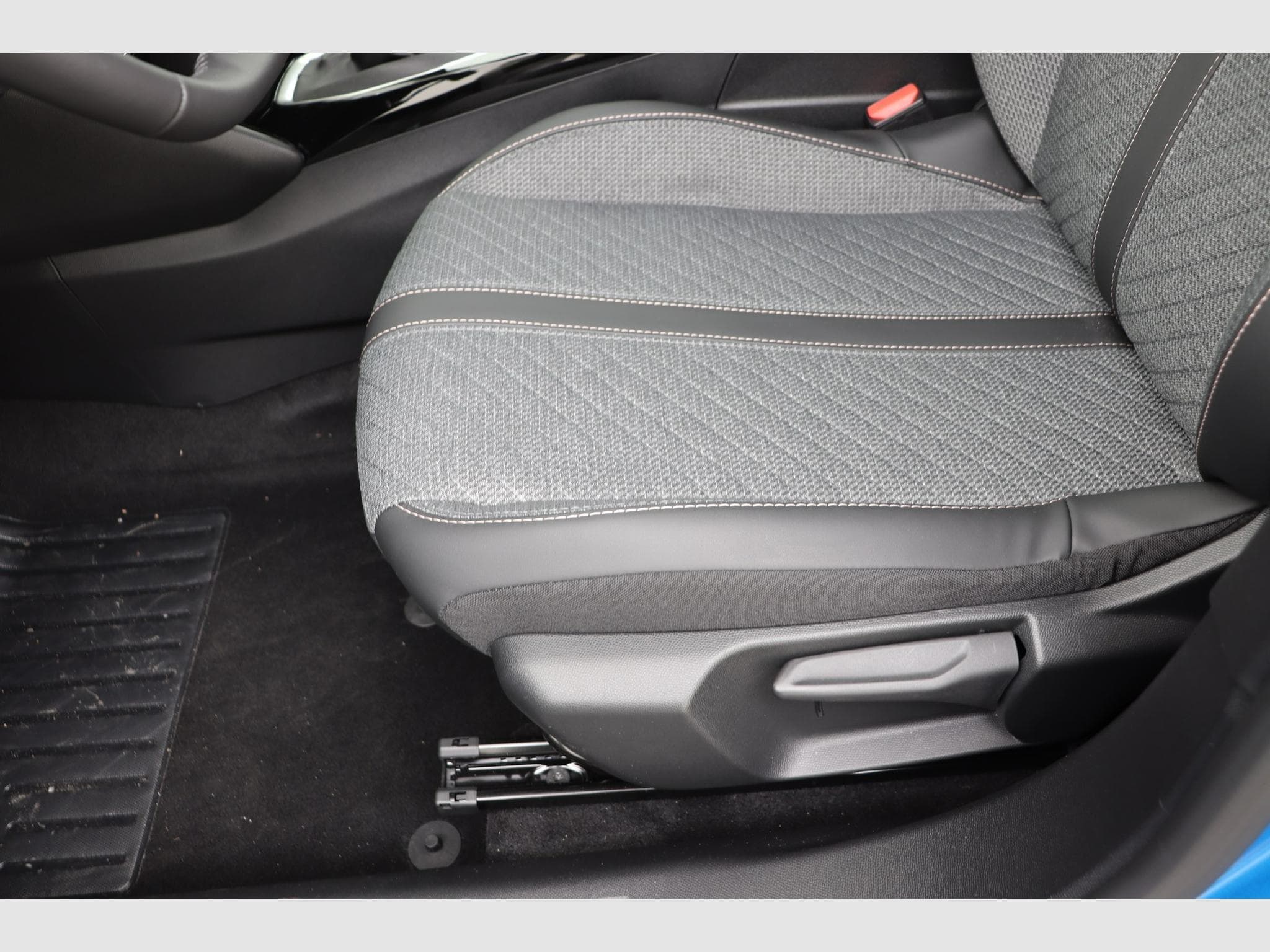 Peugeot 2008 Allure (2025) - Foto 14