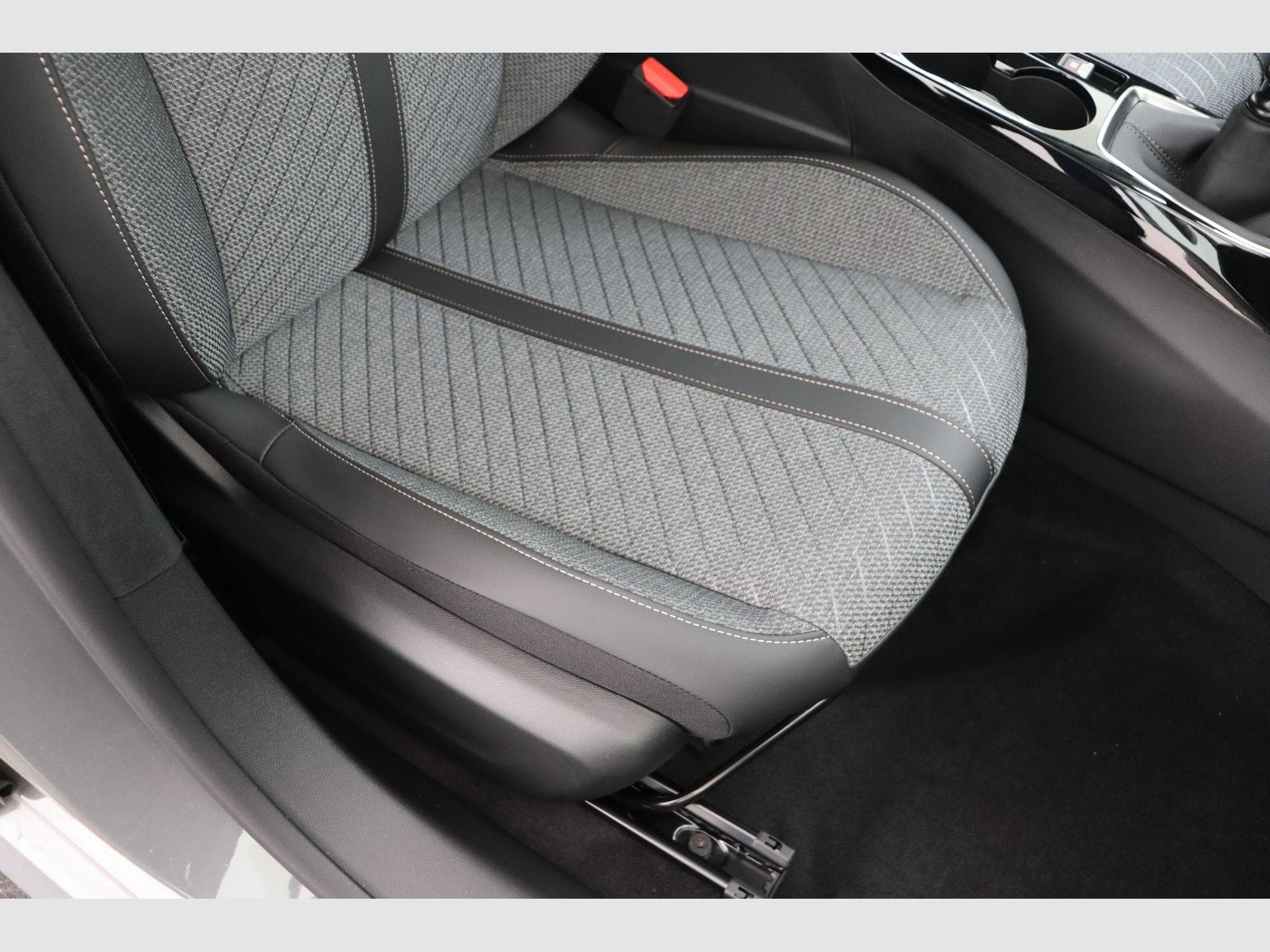 Peugeot 208 Envy (2026) - Foto 16