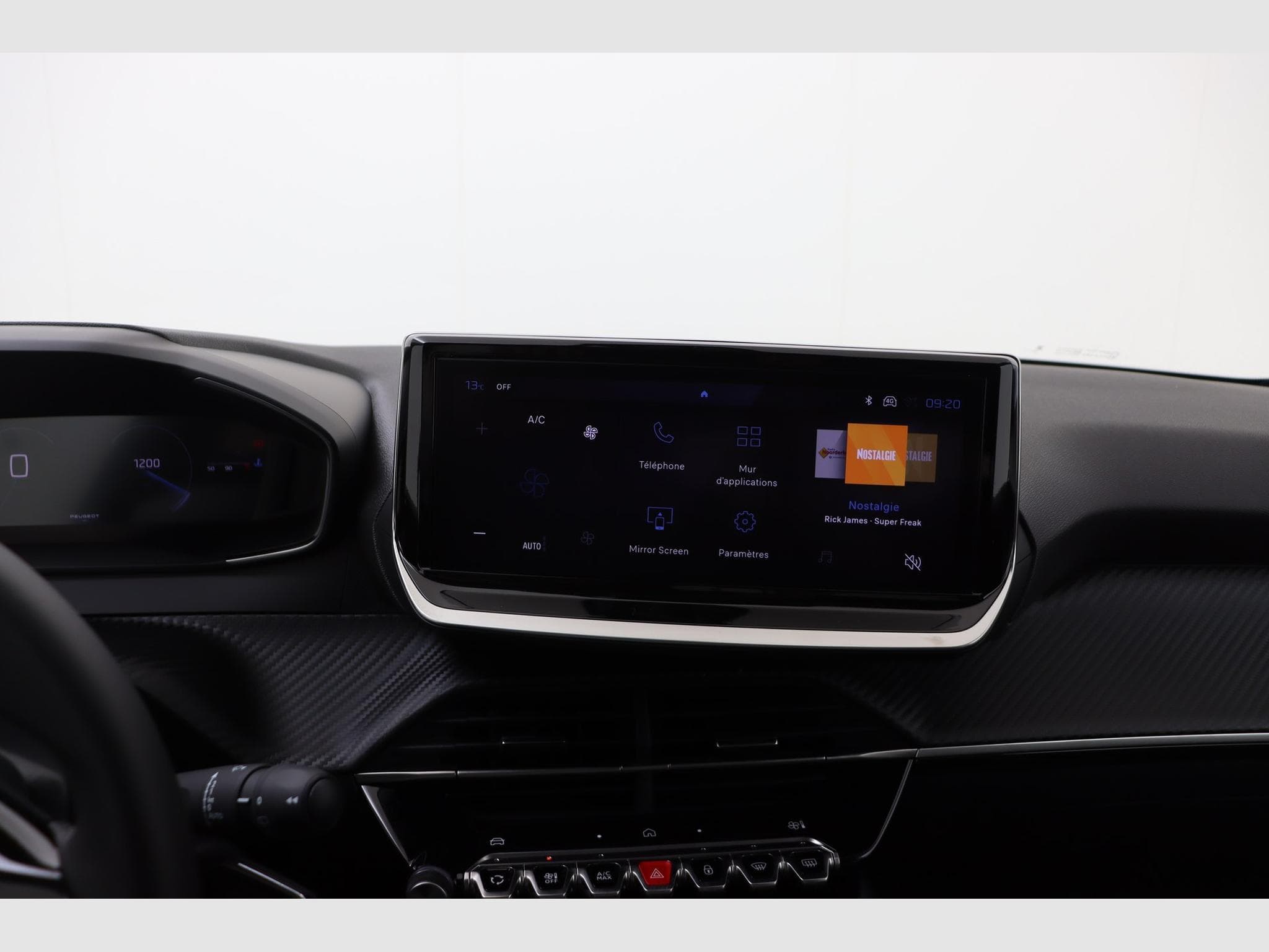 Peugeot 208 Envy (2026) - Foto 19