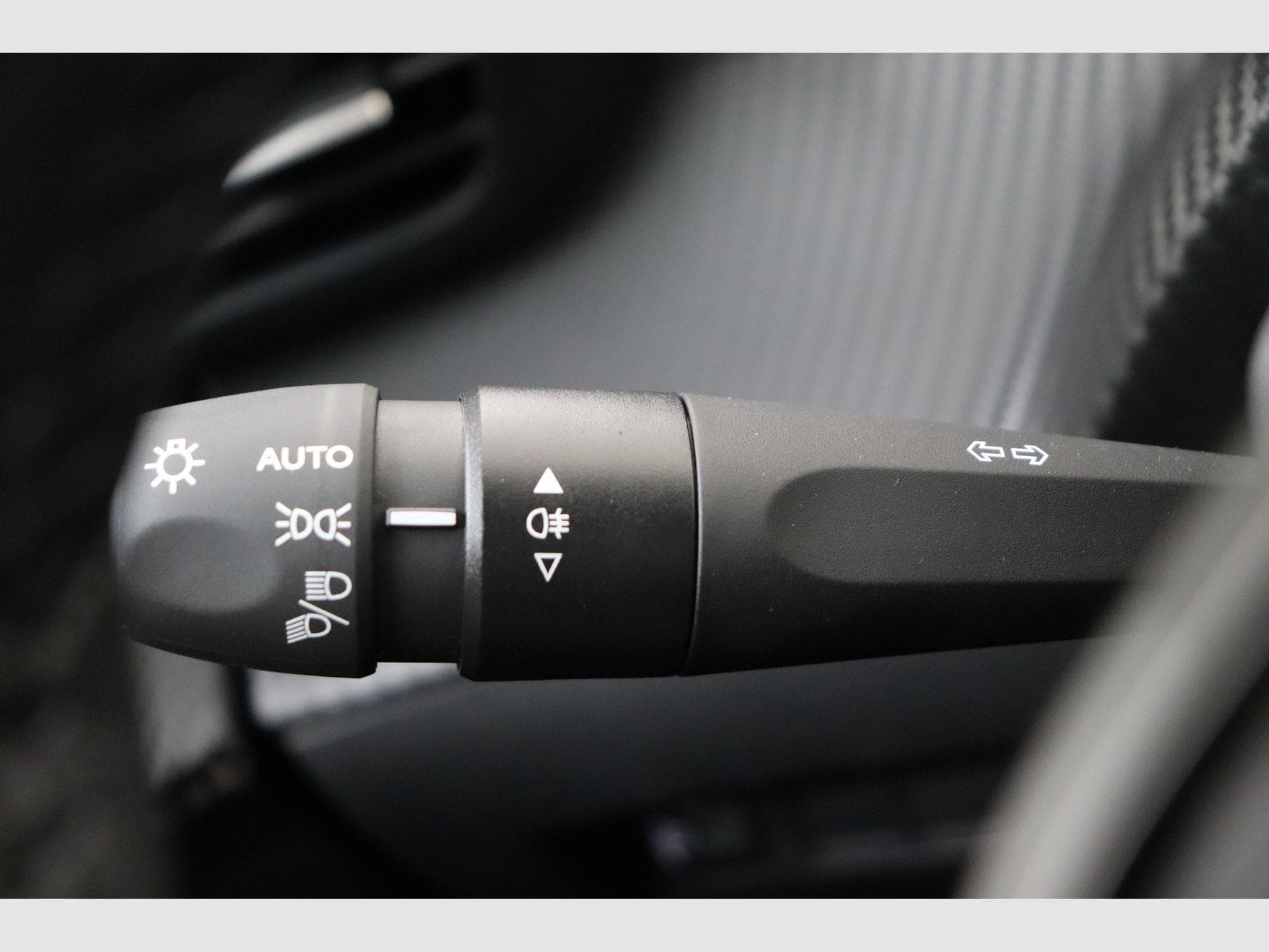 Peugeot 208 Envy (2026) - Foto 20