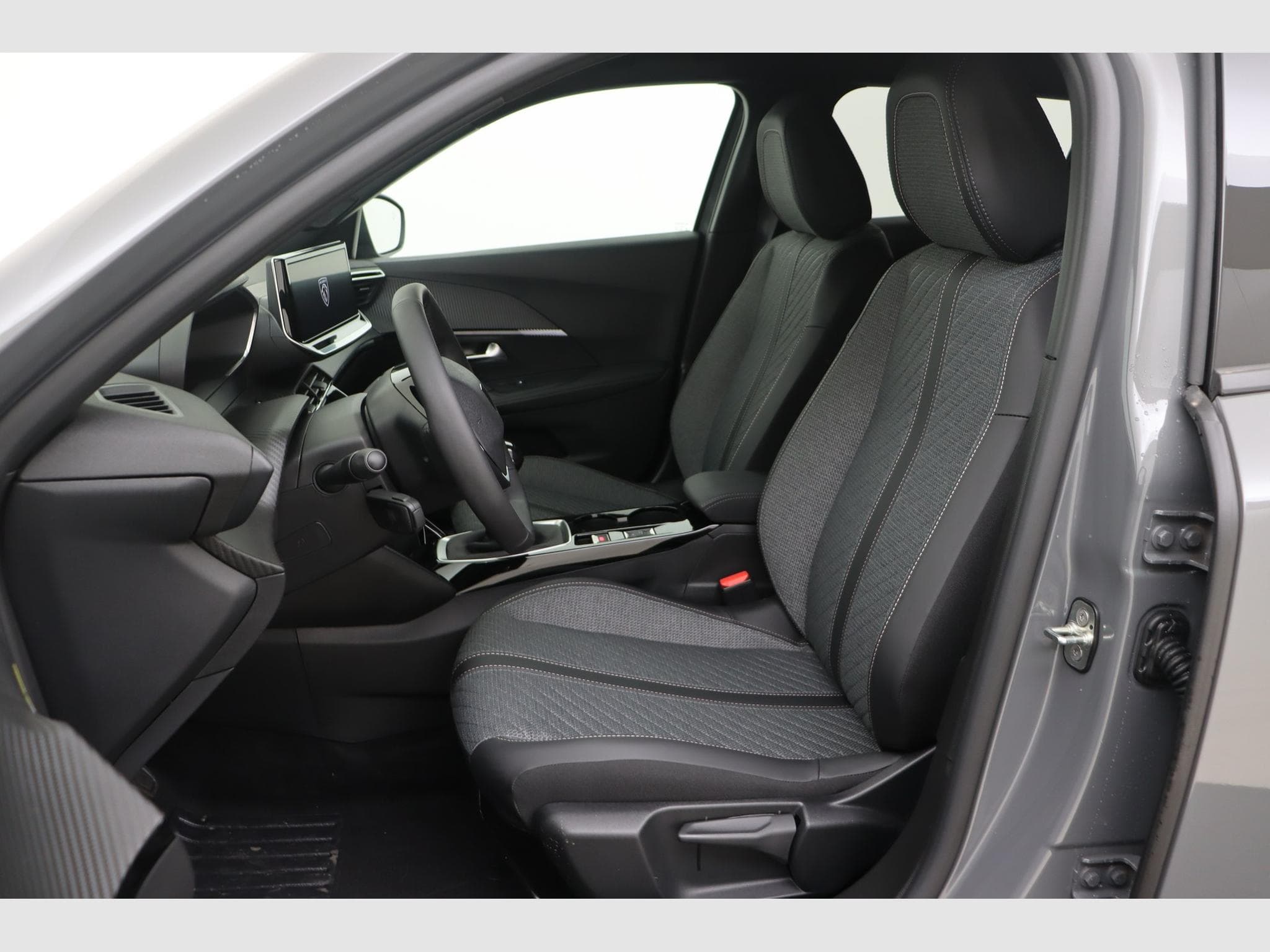 Peugeot 2008 Allure (2025) - Foto 13