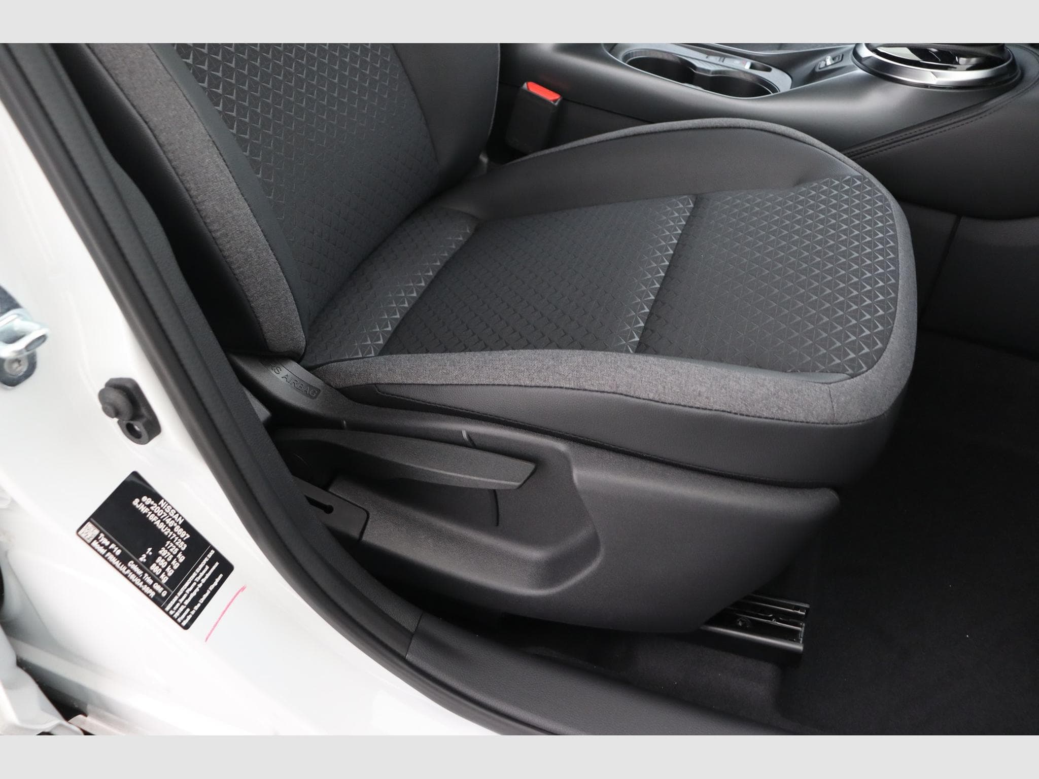 Nissan Juke N-Connecta (2026) - Foto 15