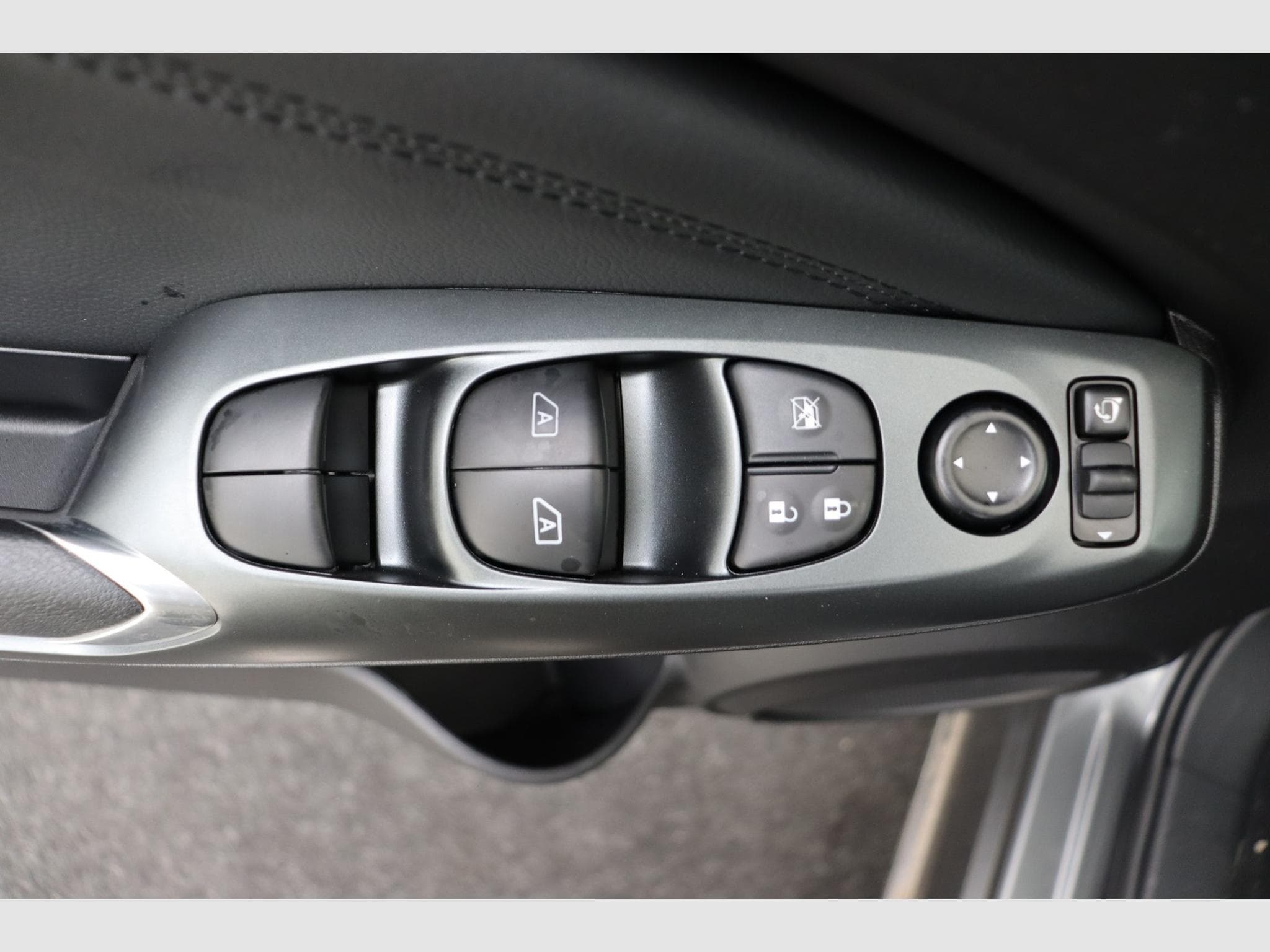 Nissan Juke N-Connecta (2026) - Foto 17