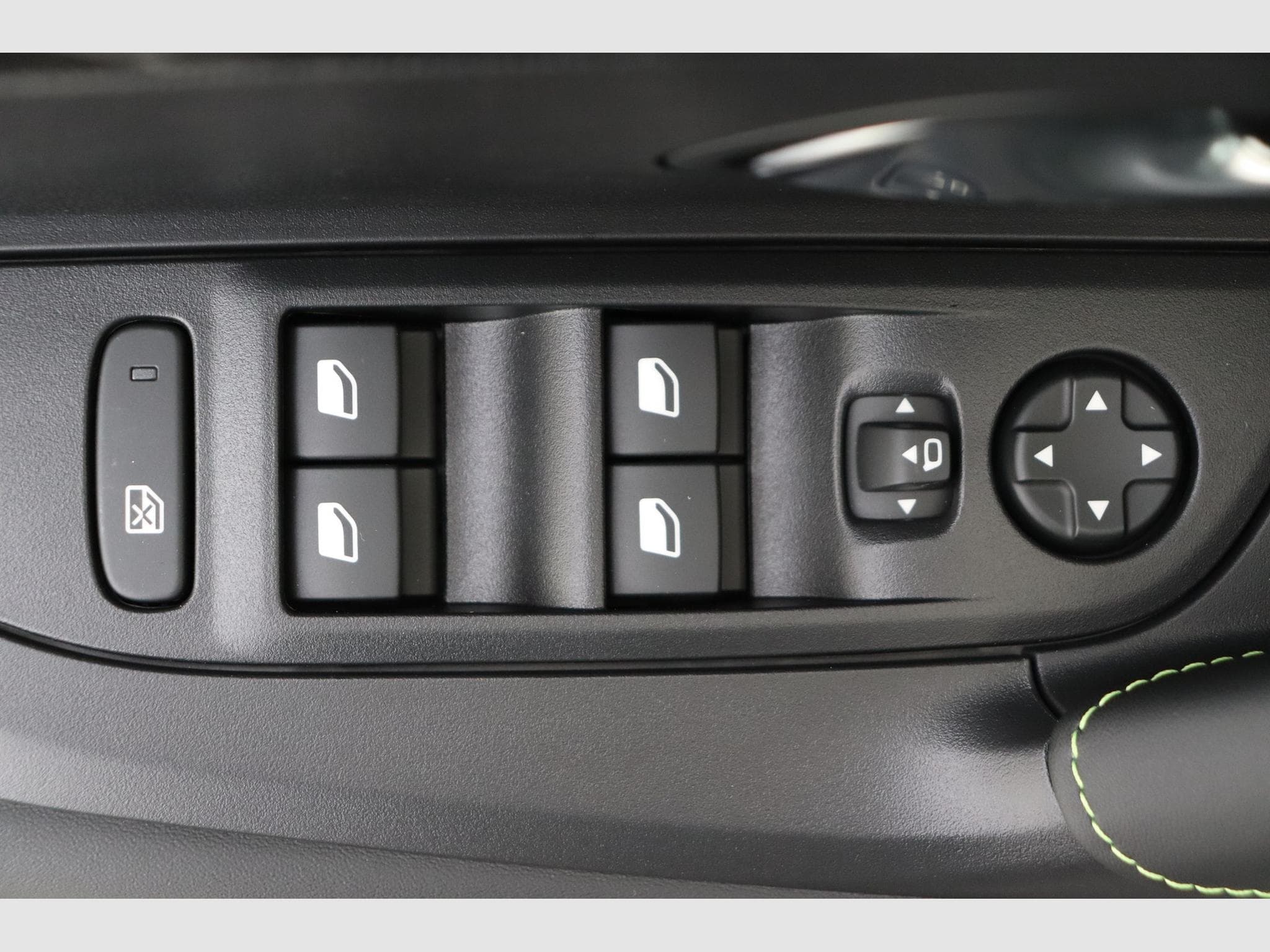 Peugeot 2008 GT (2026) - Foto 17