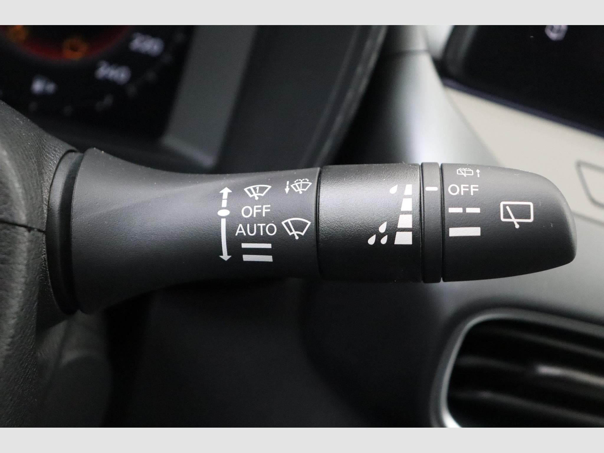 Nissan Juke N-Connecta + Winter Pack + Navigation (2026) - Foto 19