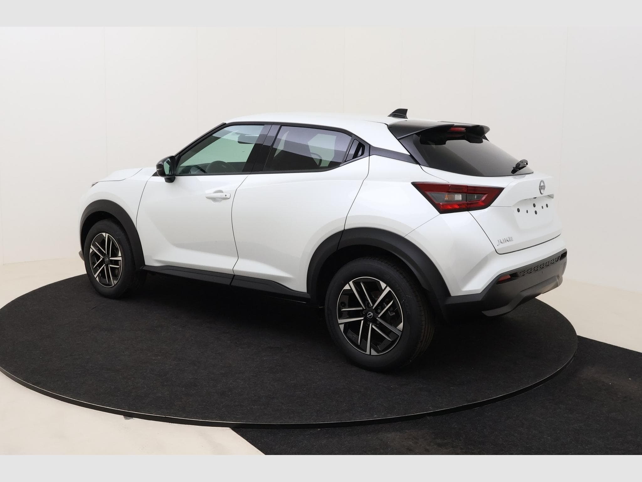 Nissan Juke N-Connecta + Winter Pack + Navigation (2026) - Foto 8