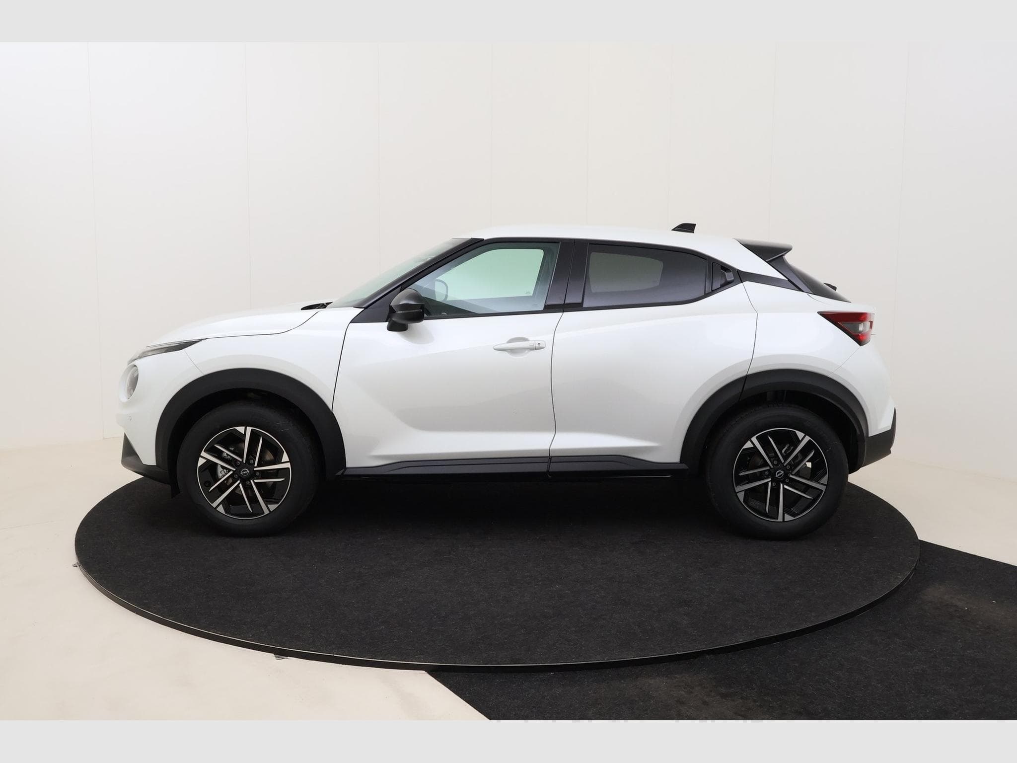 Nissan Juke N-Connecta + Winter Pack + Navigation (2026) - Foto 9