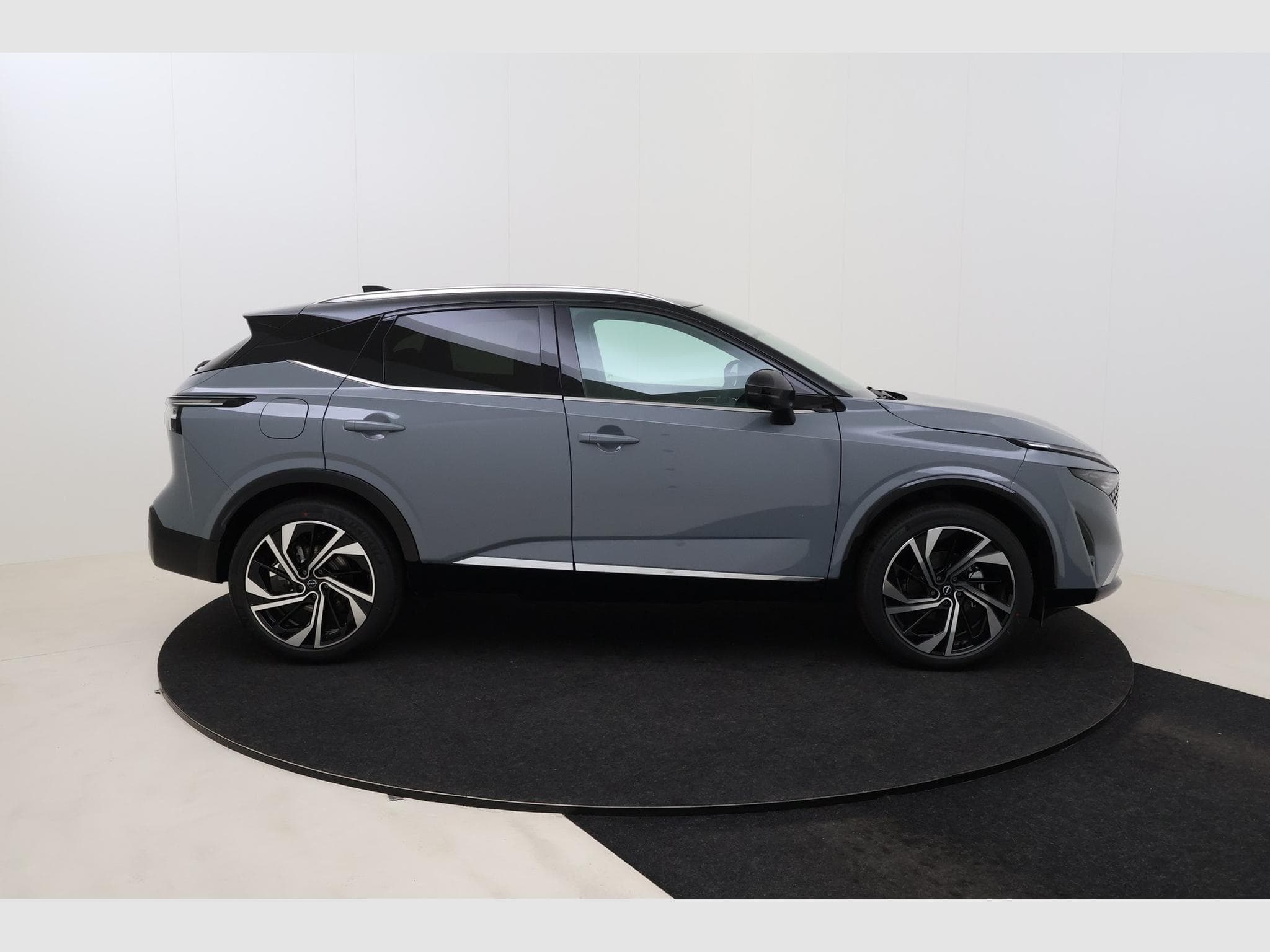 Nissan Qashqai Tekna Plus + 2 Tone (2026) - Foto 4