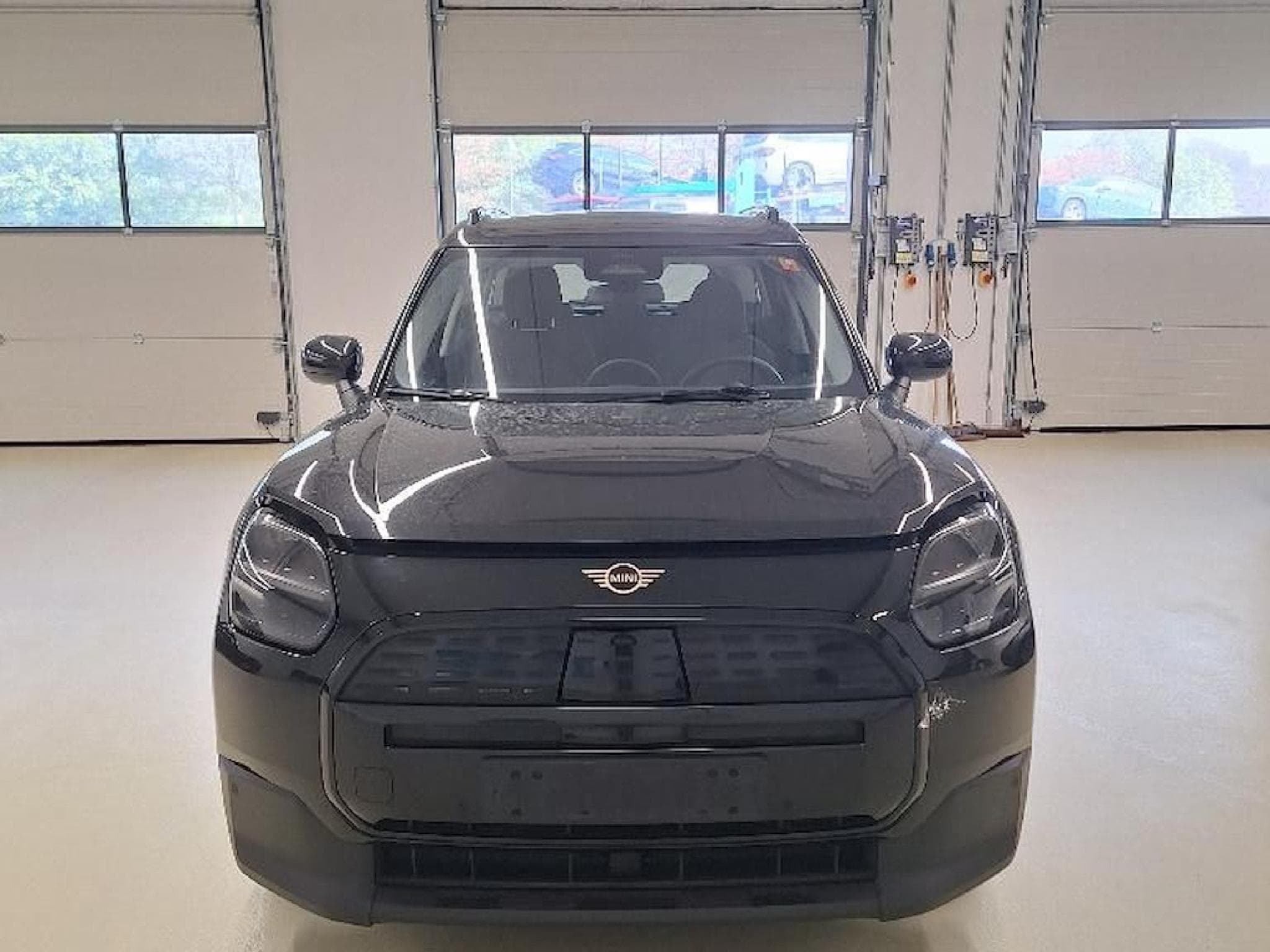 Mini Countryman Countryman E Essential Trim (2024) - Photo 3