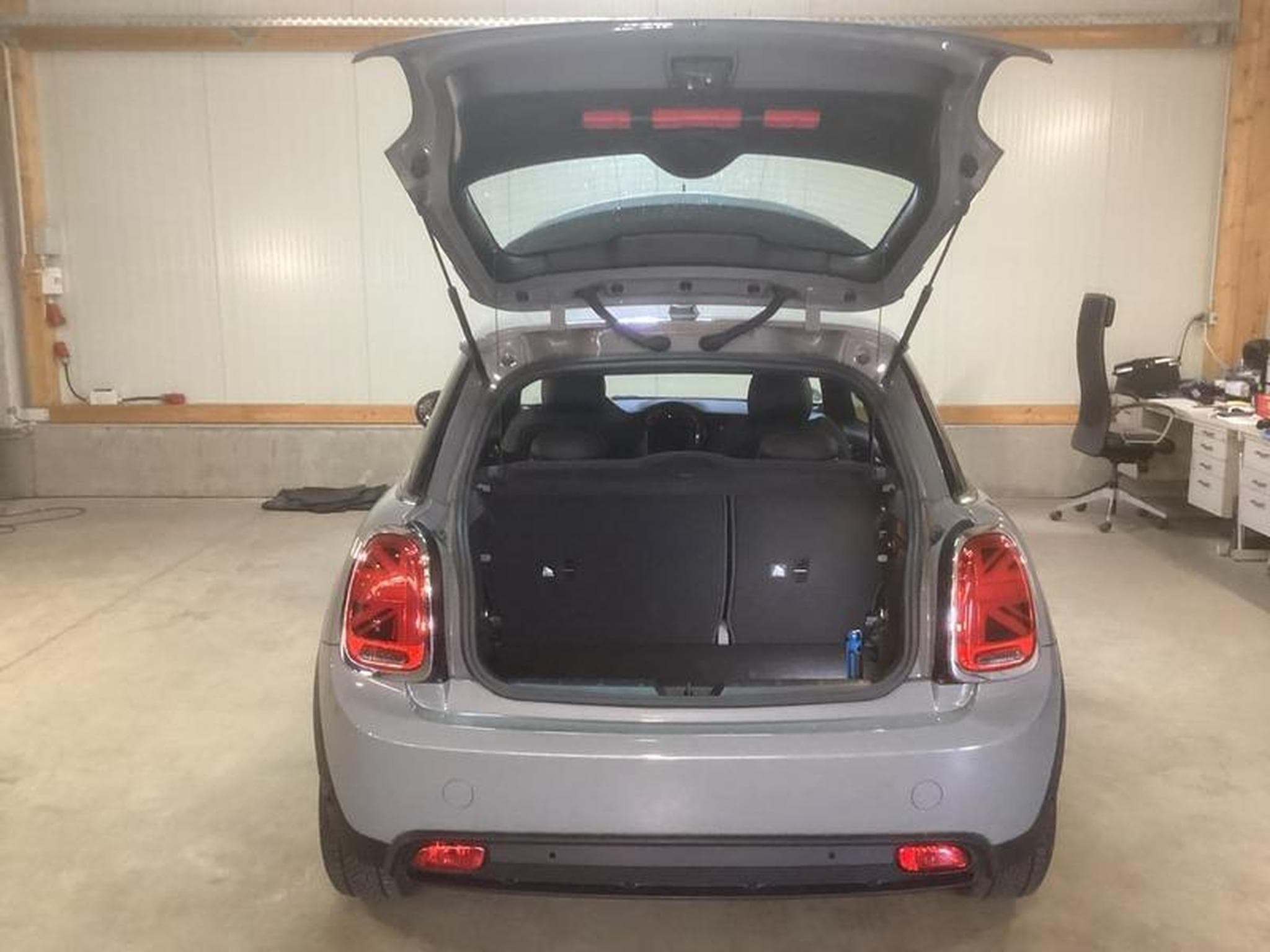 Mini Cooper Cooper SE Trim M (2021) - Foto 17