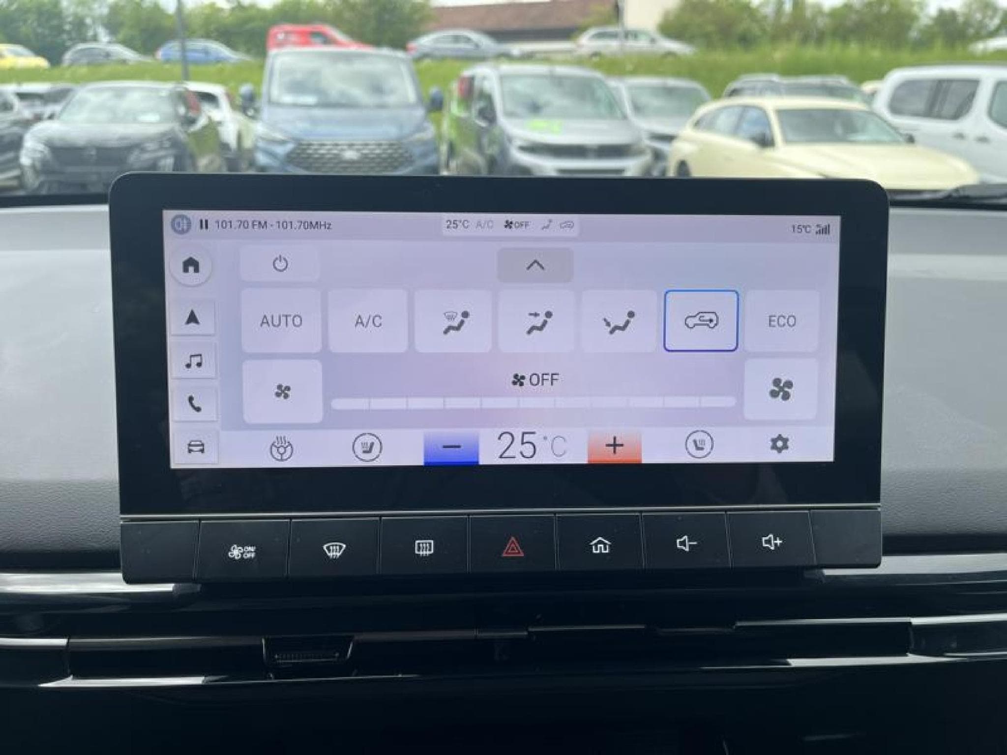 Mg MG4 150 kW Luxury 64 kWh (2023) - Photo 17