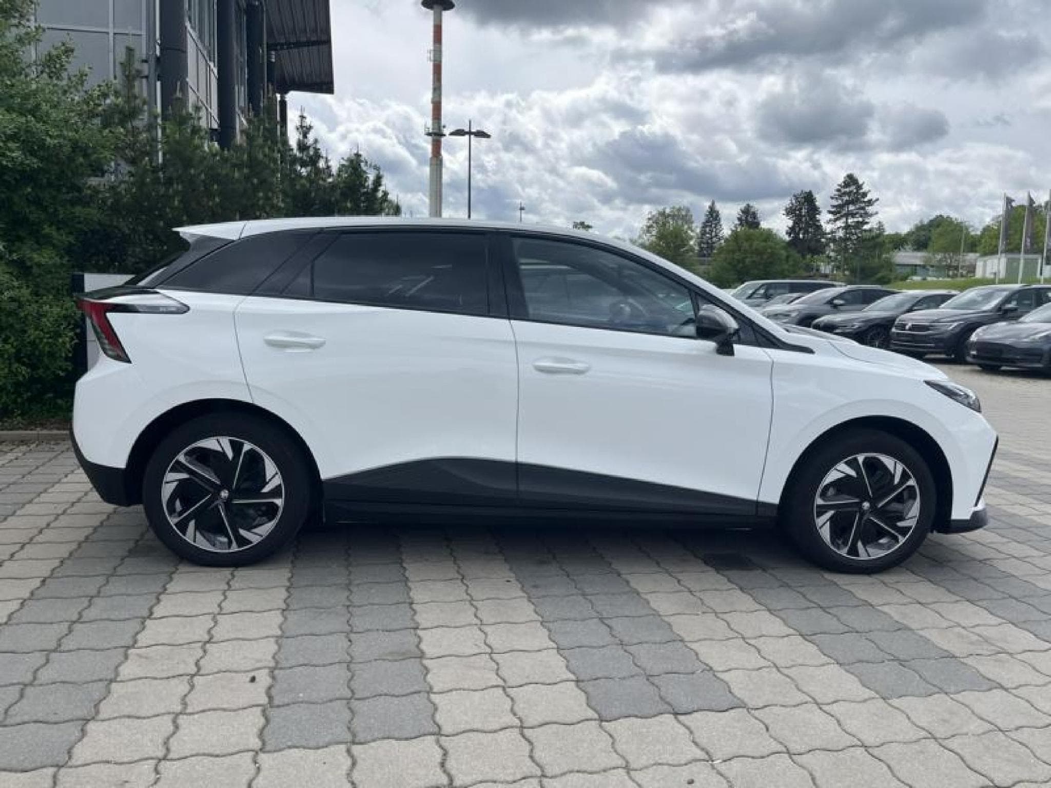 Mg MG4 150 kW Luxury 64 kWh (2023) - Photo 7