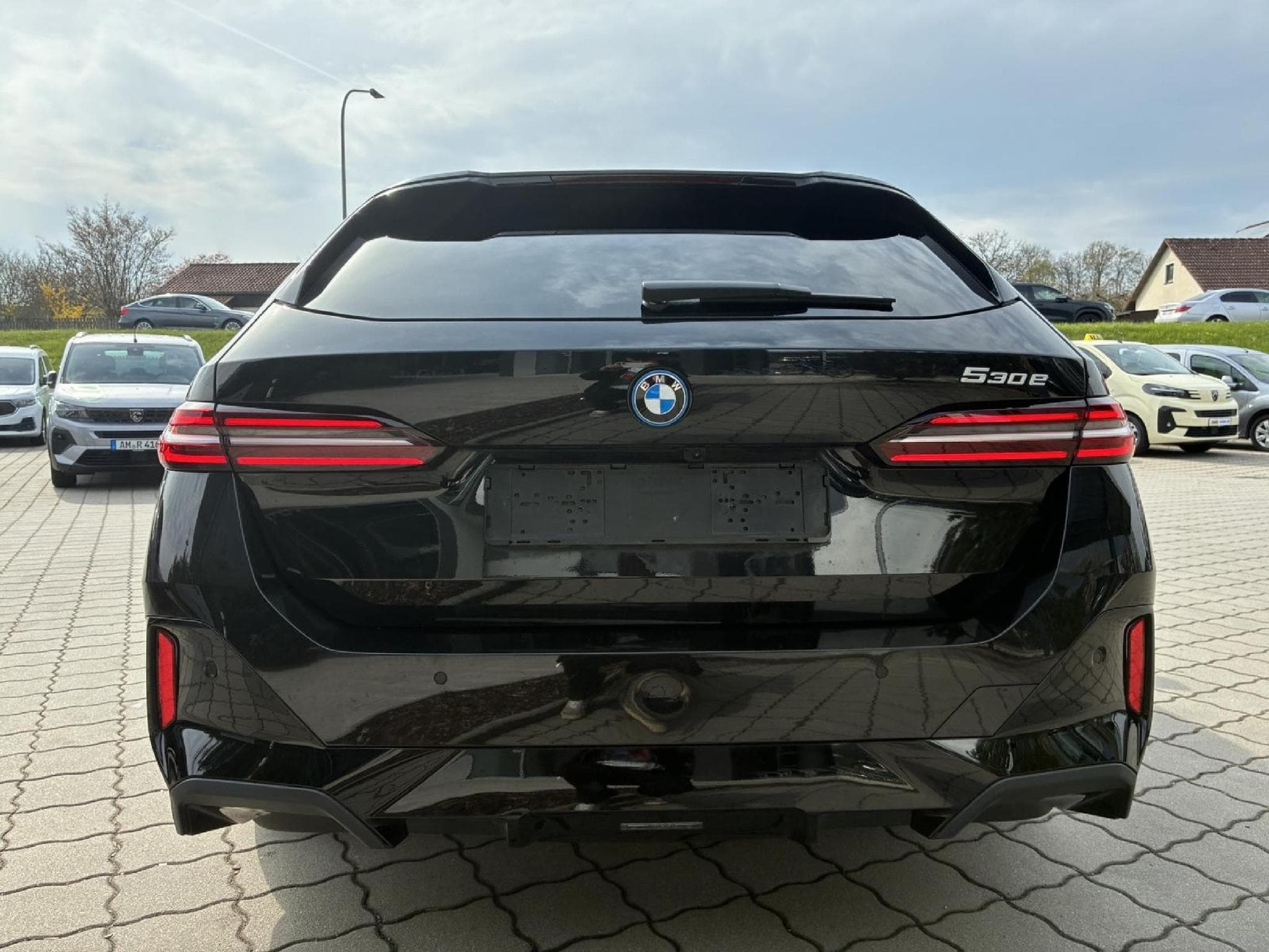 Bmw 530 5er - 530 e M Sport (EURO 6e) (2024) - Photo 6