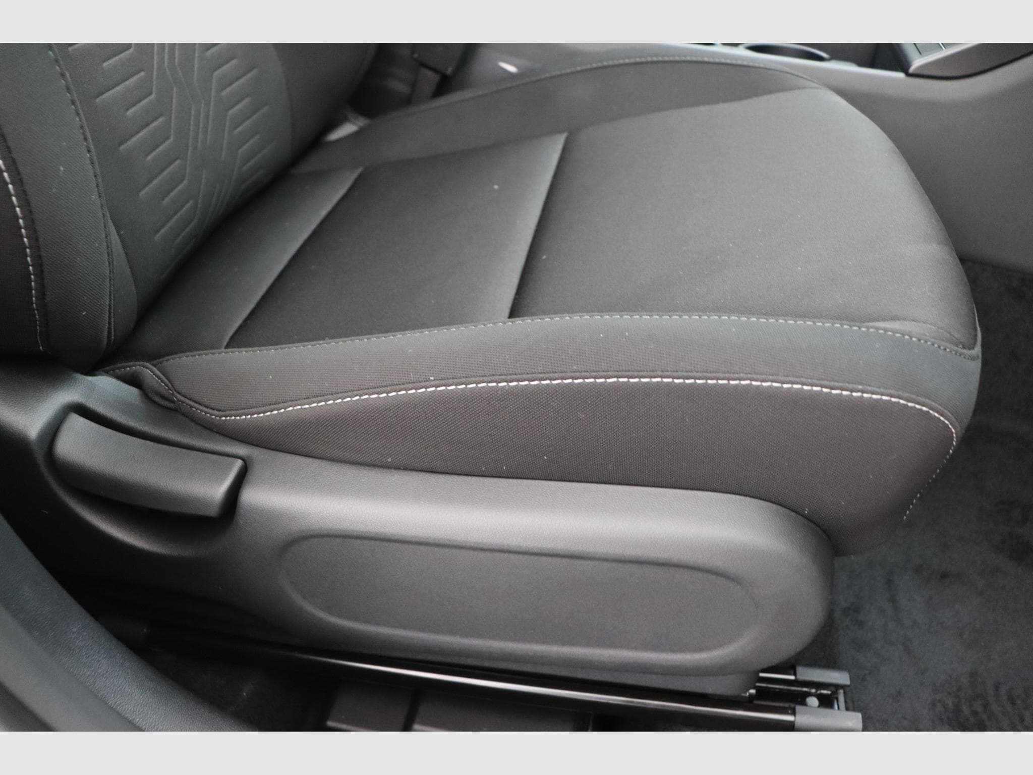 Hyundai Kona Feel (2026) - Photo 15