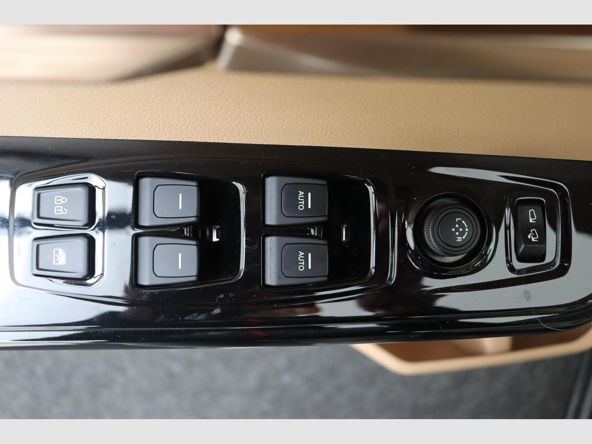 Kgm Actyon Titanium Plus MY24 (2025) - Photo 19