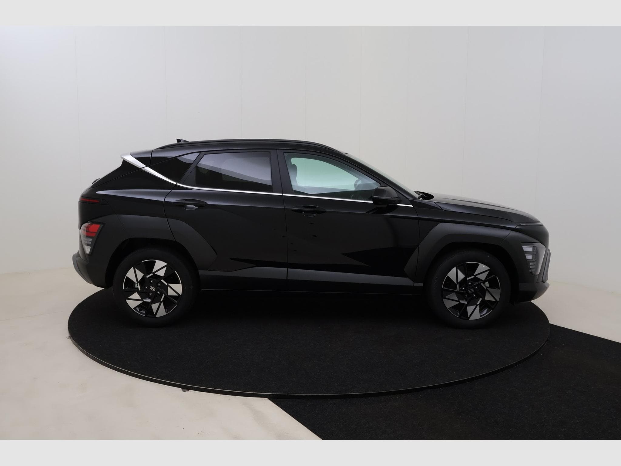 Hyundai Kona Shine Sensation+ (2026) - Photo 4