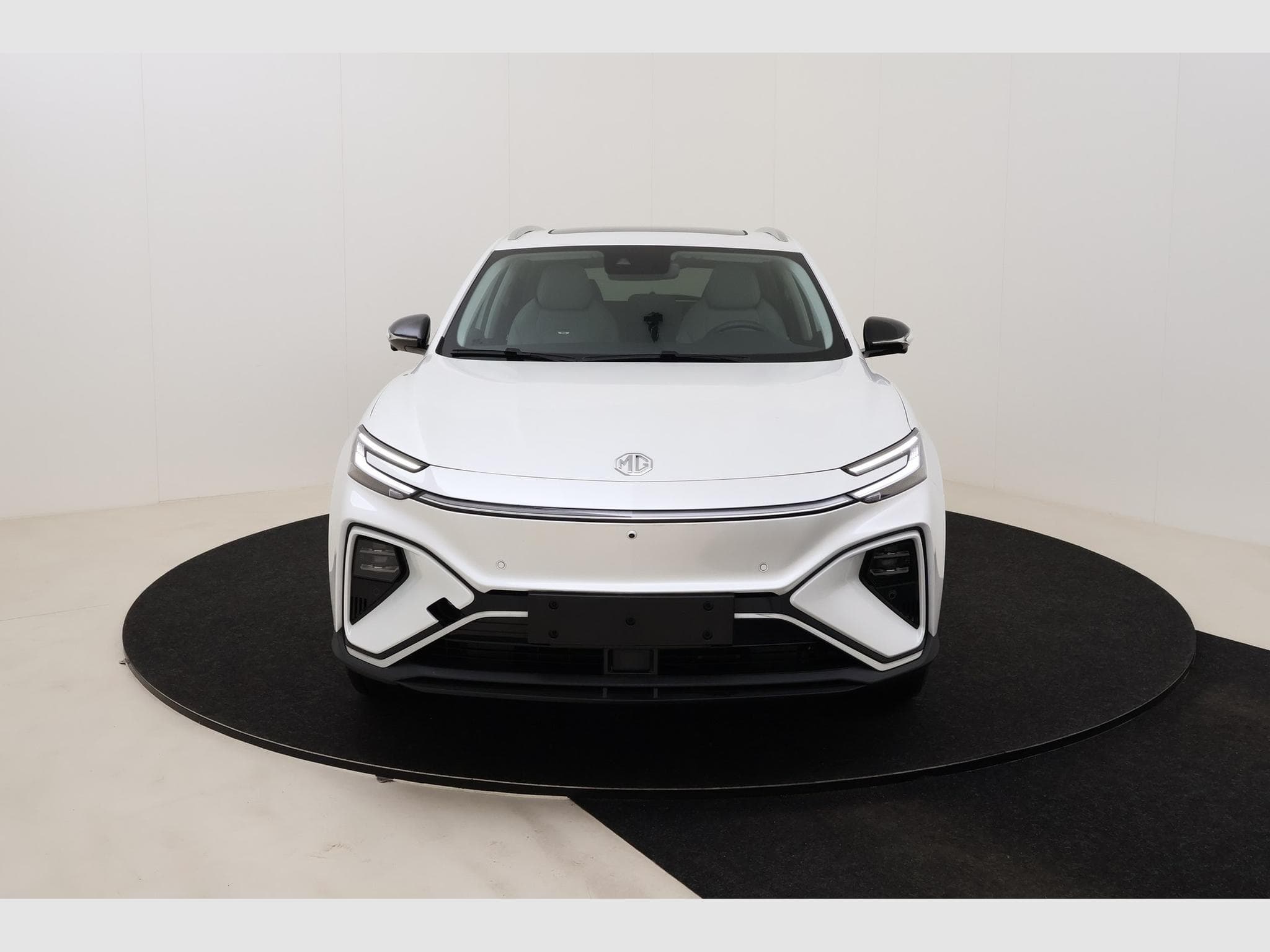 Mg Marvel R Luxury (2025) - Photo 2