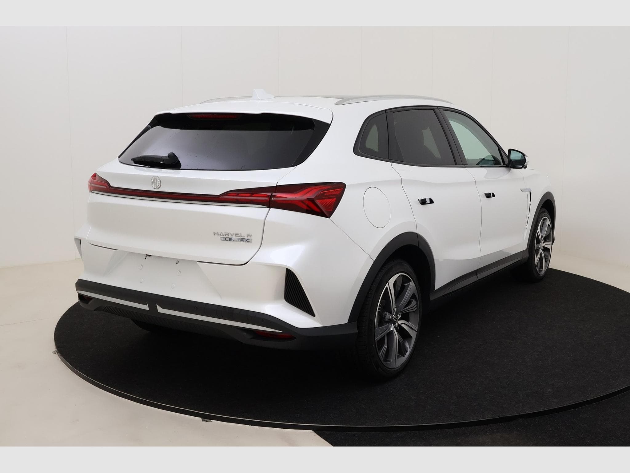 Mg Marvel R Luxury (2025) - Photo 6