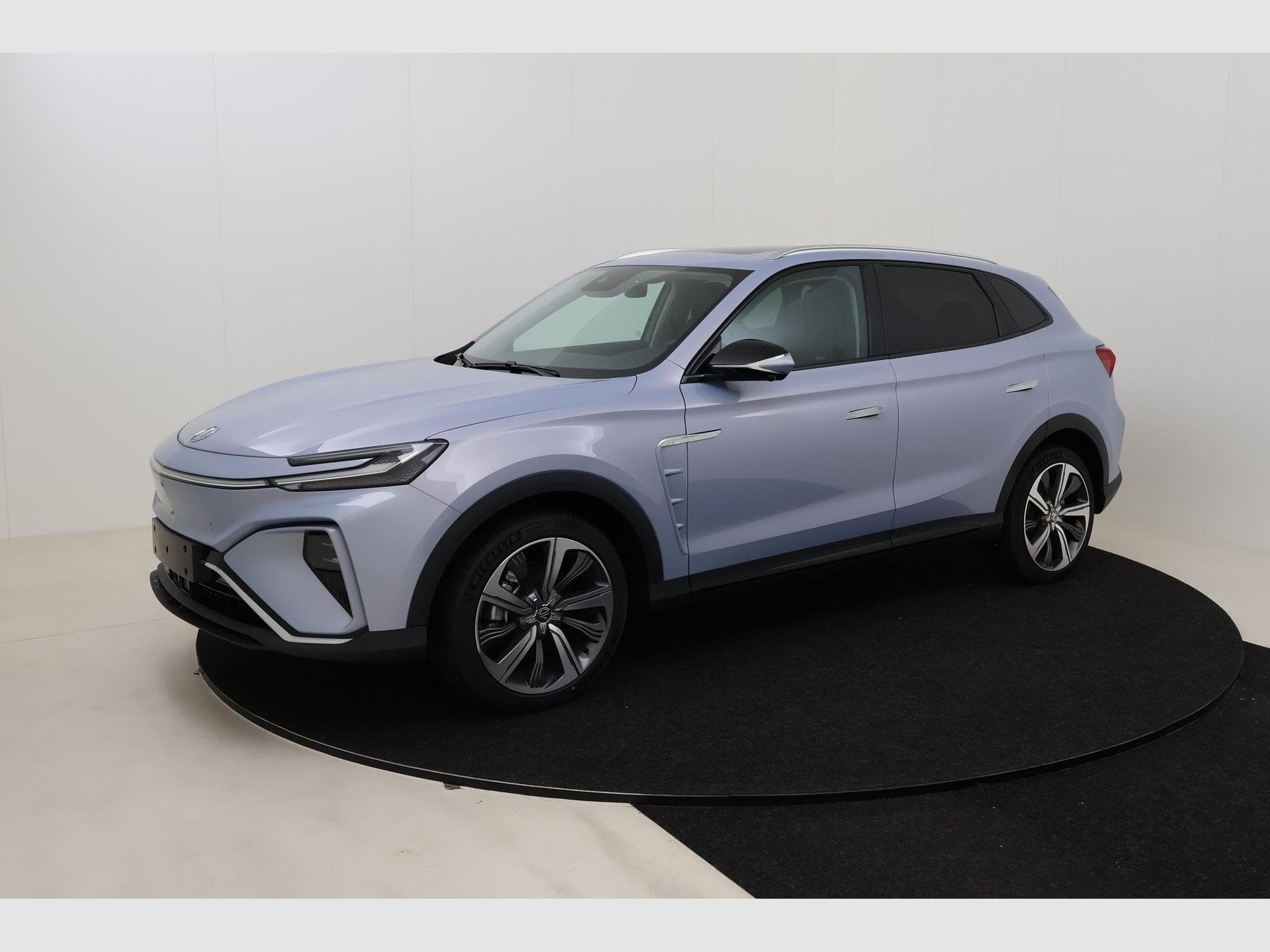 Mg Marvel R Luxury (2024) - Photo 10