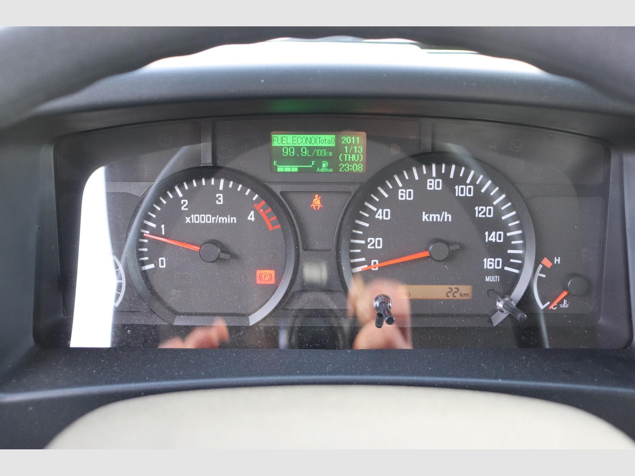 Isuzu N-Serie L 3.5T CityCab MY22 (2025) - Photo 17