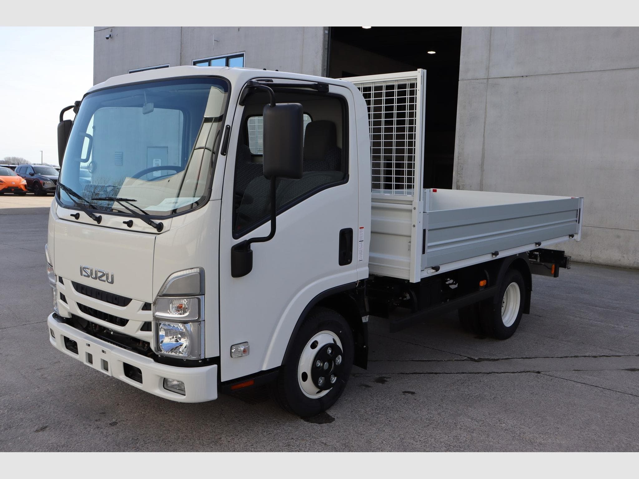 Isuzu N-Serie L 3.5T CityCab MY22 (2025) - Photo 3
