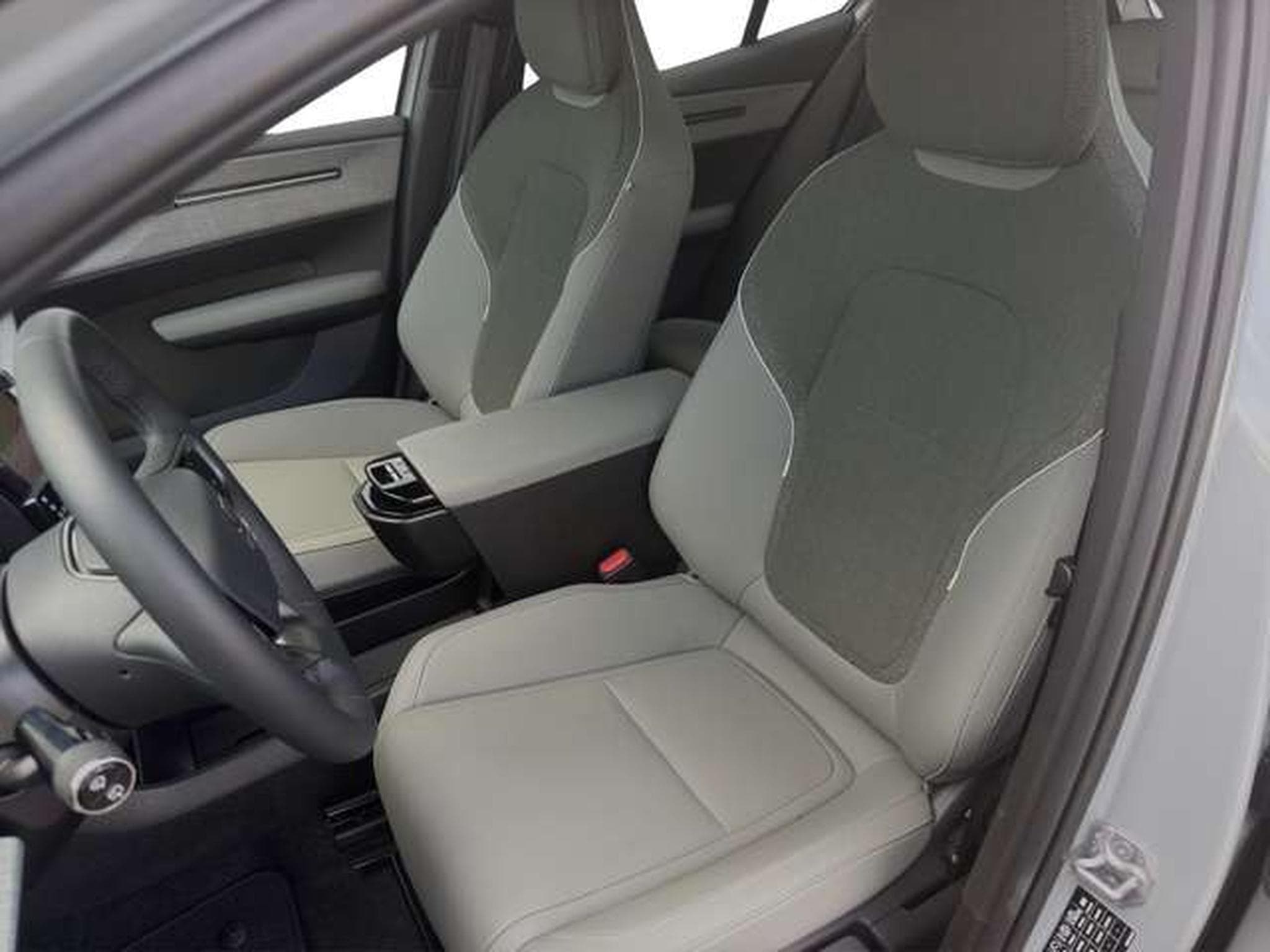 Volvo EX30 Plus 2WD Pure Electric/ACC/Winter/Harmann-K (2024) - Photo 9