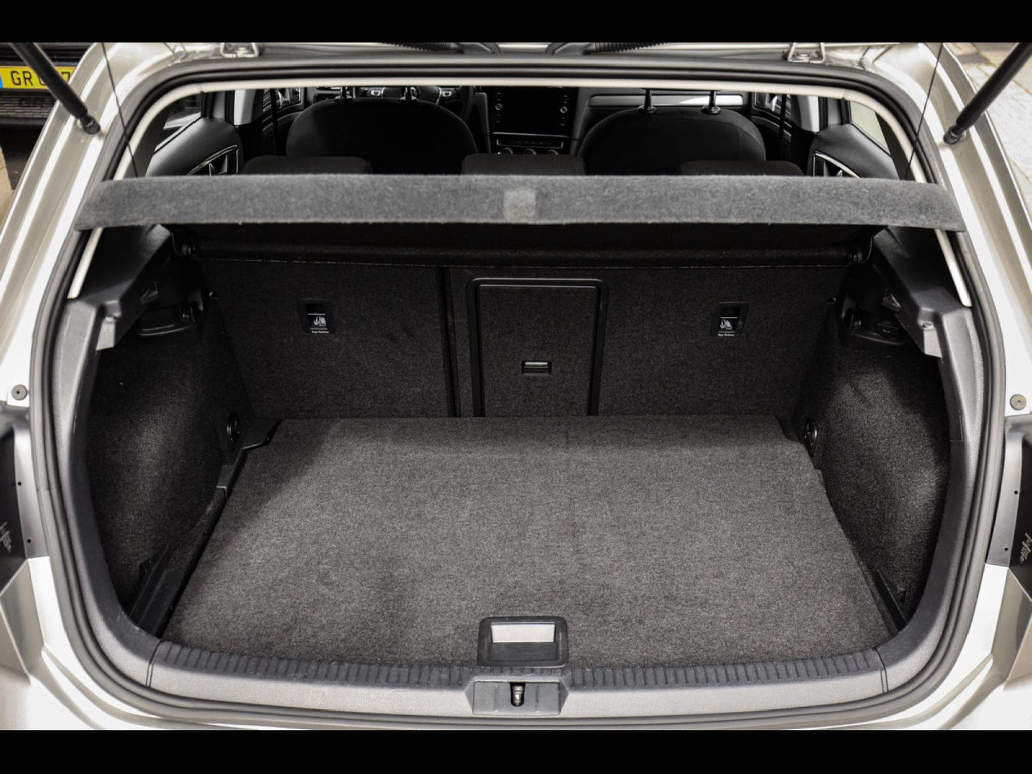 VW Golf 1.5 TSI 150 DSG IQ.DRIVE – TUNGSTEN SILVER (2019) - Foto 16