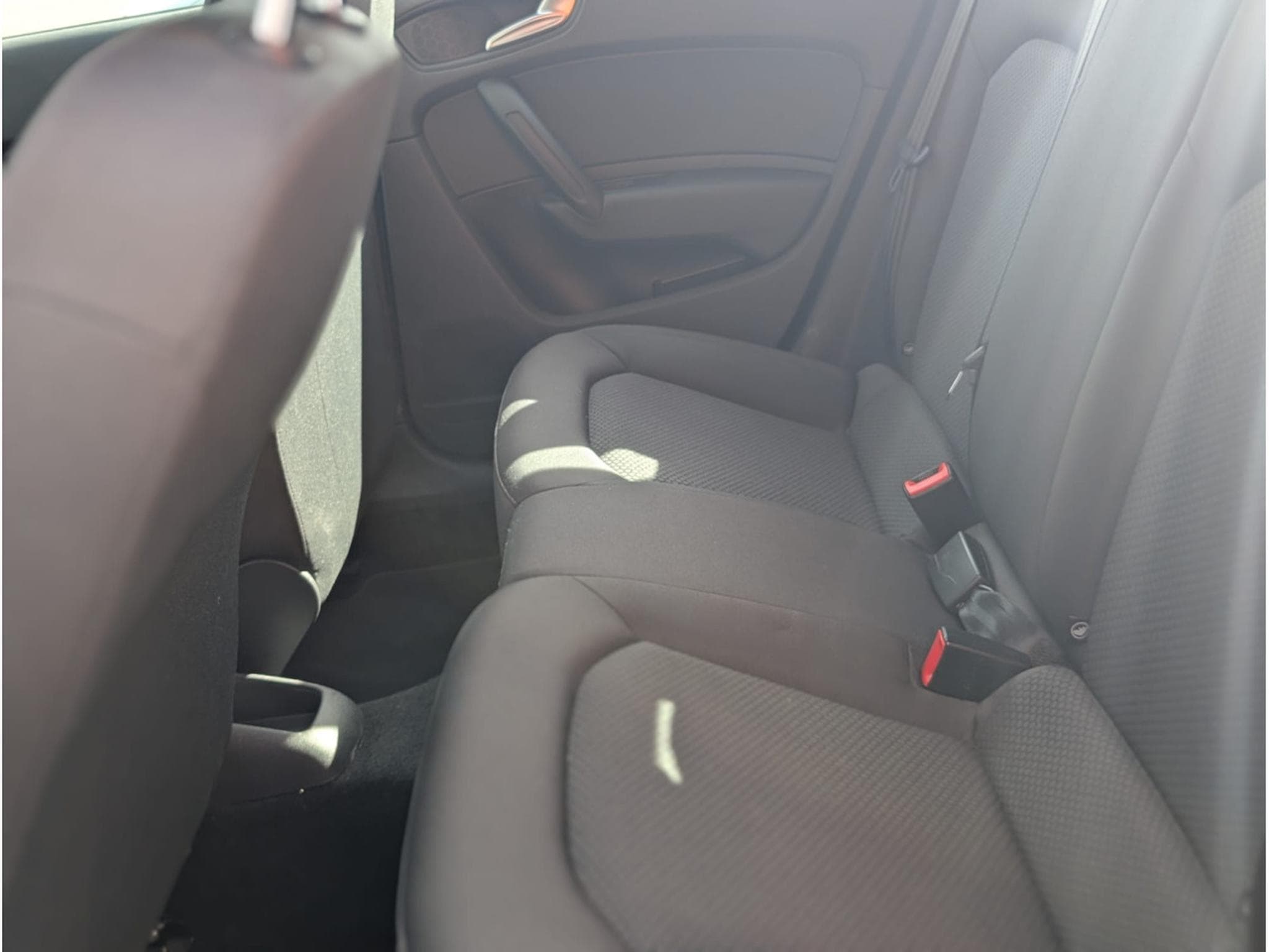 Audi A1 SB 1.0 TFSI S-LINE (2018) - Photo 10