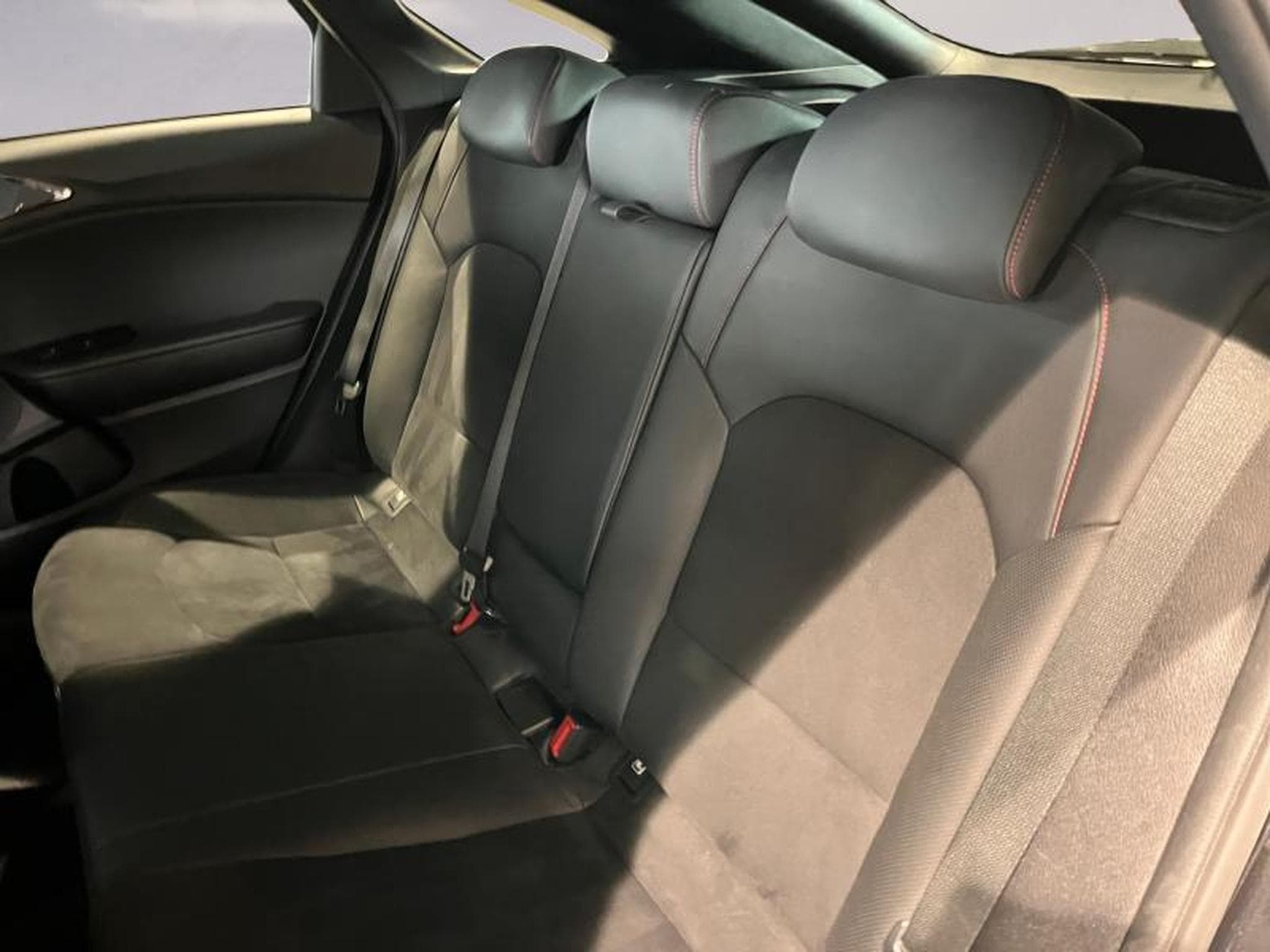 Kia Pro Ceed Proceed GT 1.6 T-GDI 204 (2023) - Photo 12