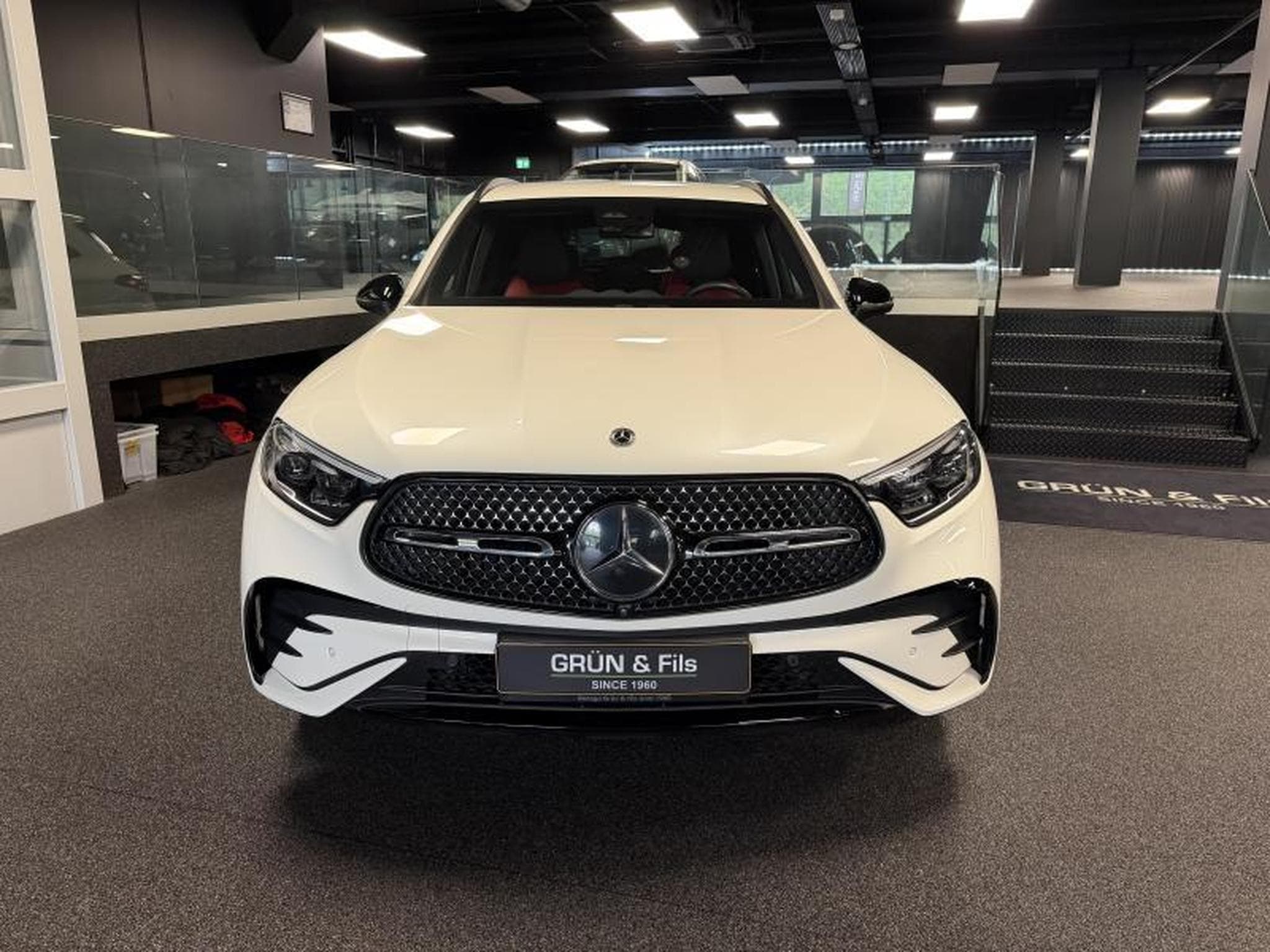 Mercedes GLC 200 AMG Line 4 Matic (2023) - Foto 2