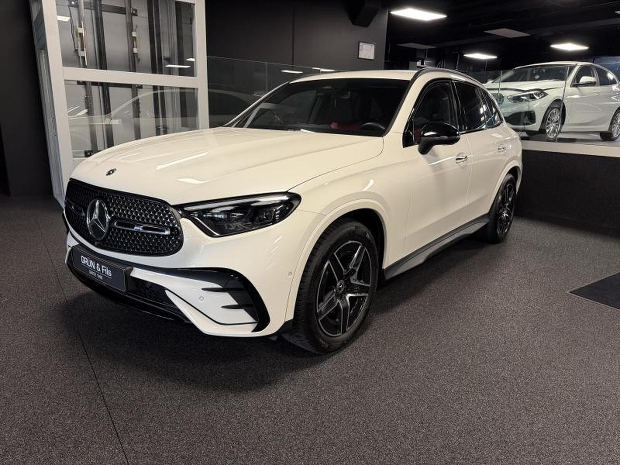 Mercedes GLC 200 AMG Line 4 Matic (2023) - Foto 3