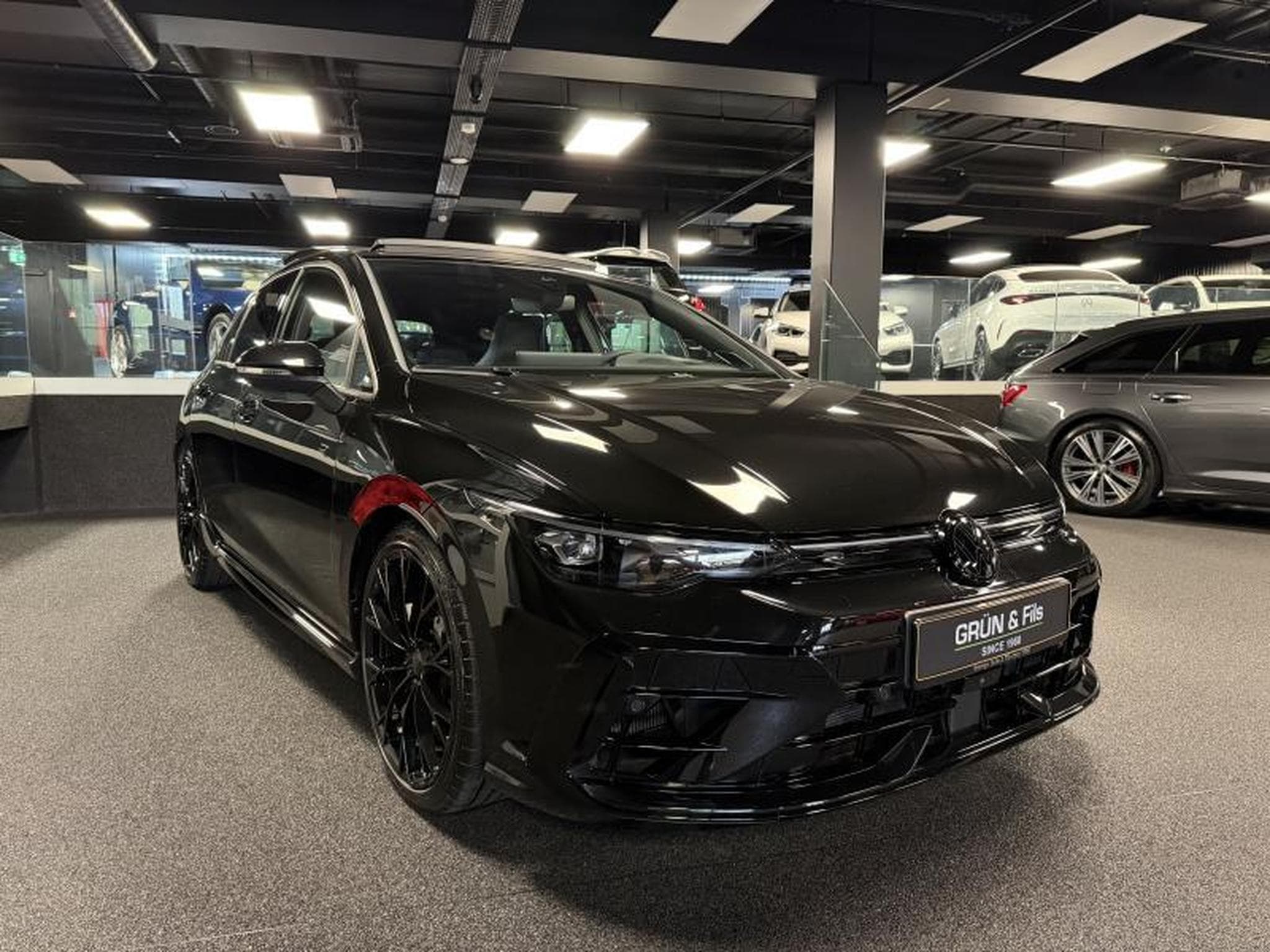VW Golf VIII R Black Edition (2025) - Foto 1