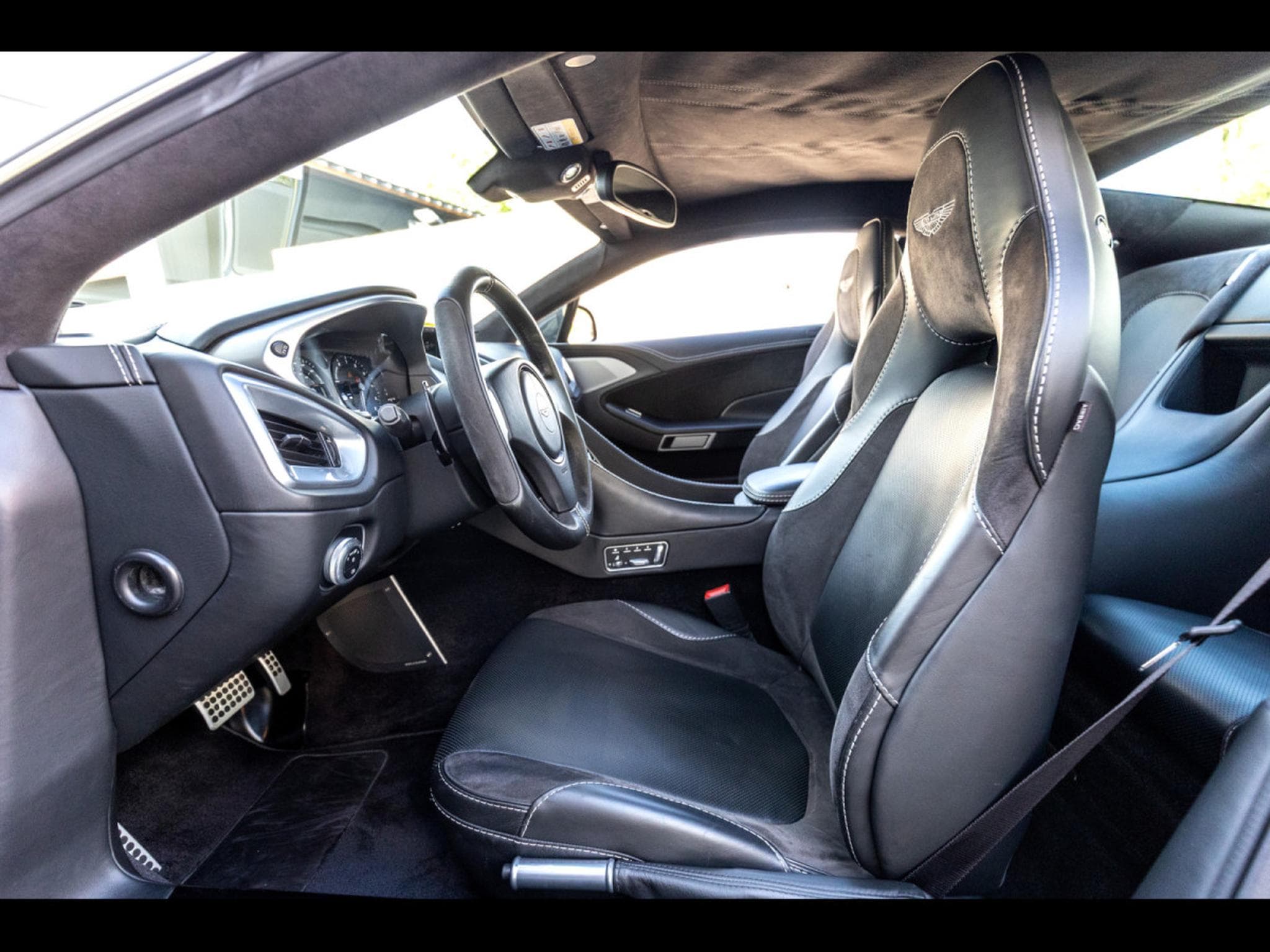 Aston-Martin Vanquish II COUPE 6.0 V12 (574 CH) - SKYFALL METALLIC (2013) - Photo 11