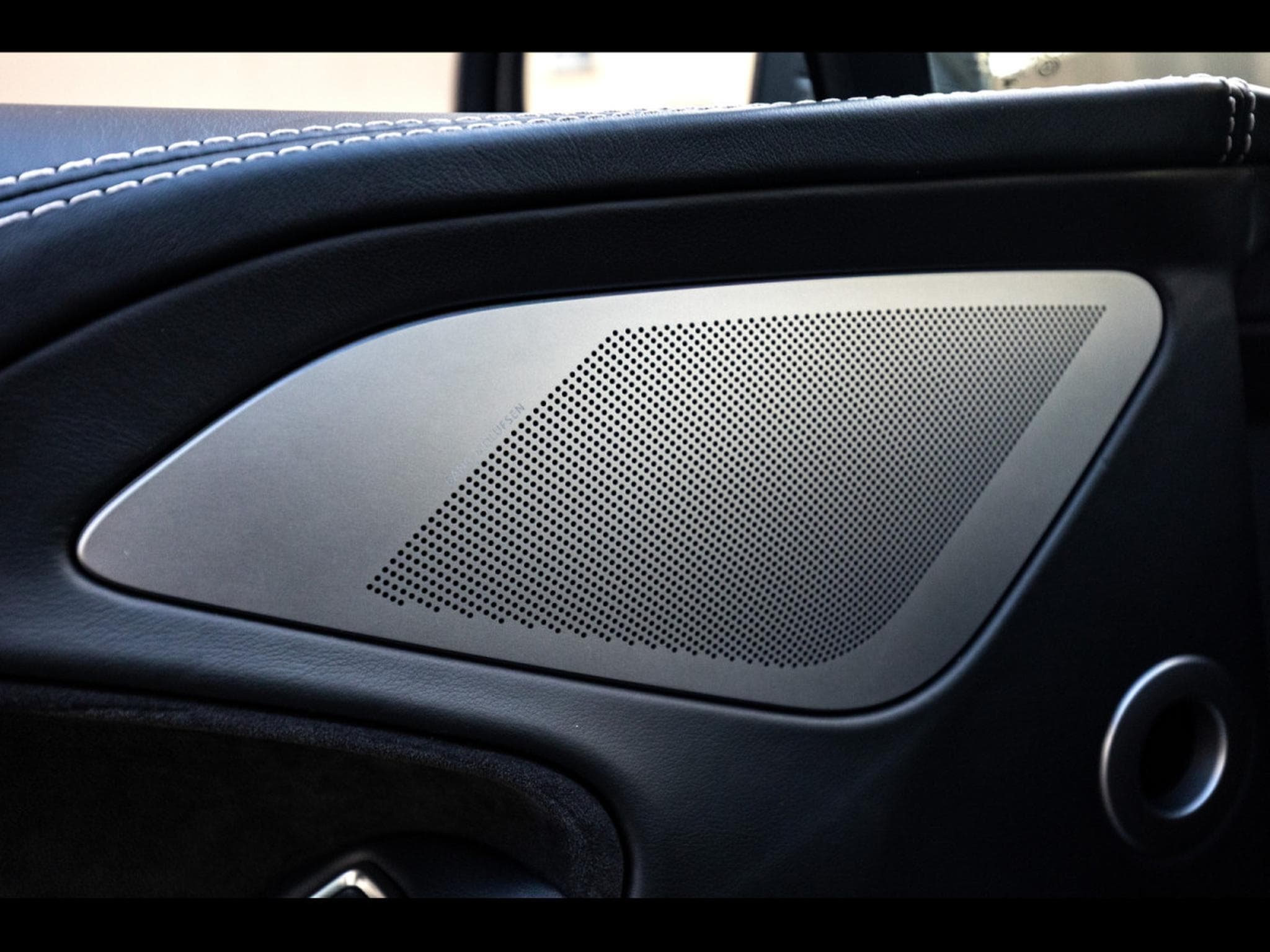 Aston-Martin Vanquish II COUPE 6.0 V12 (574 CH) - SKYFALL METALLIC (2013) - Photo 24