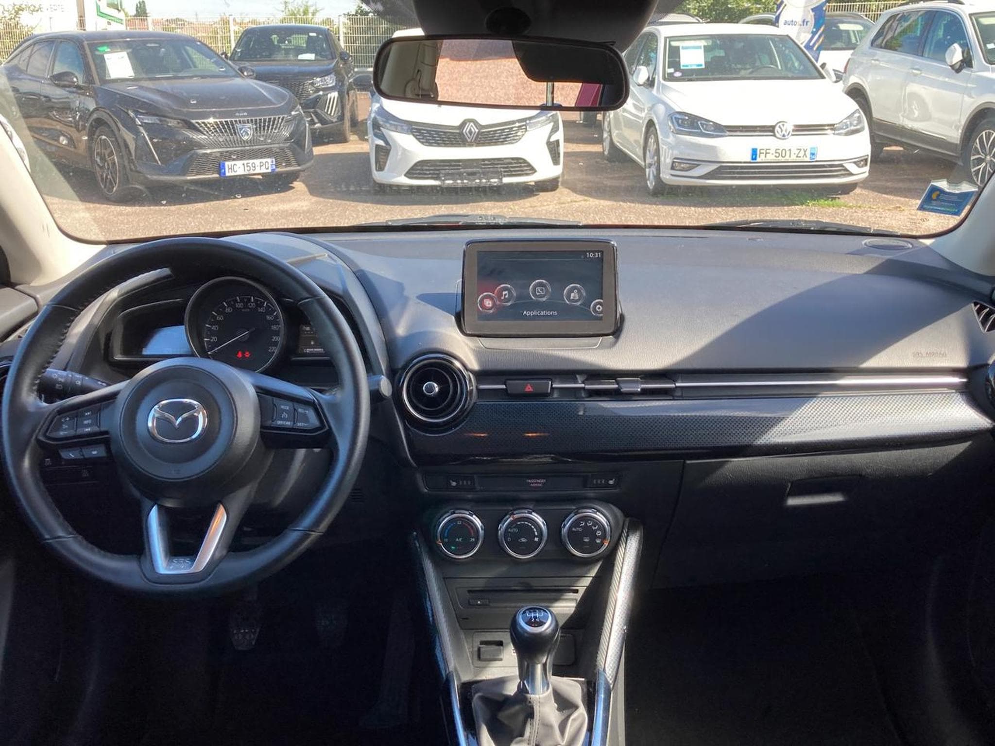 Mazda MAZDA 2 1.5 SKYACTIV-G 90 DYNAMIQUE (2018) - Photo 10