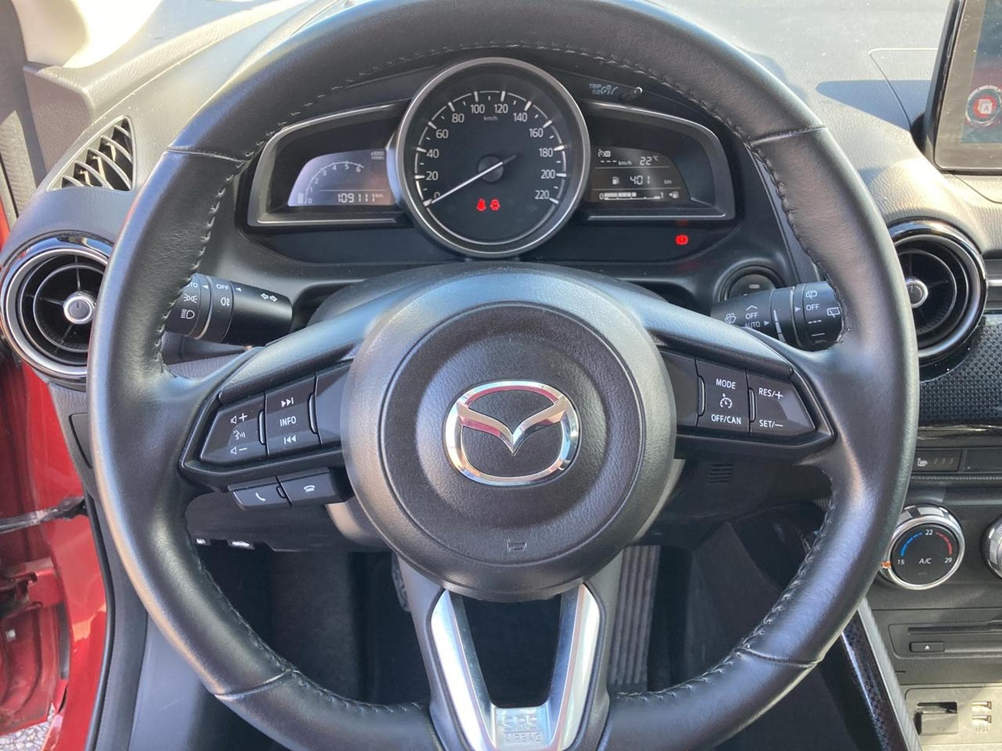Mazda MAZDA 2 1.5 SKYACTIV-G 90 DYNAMIQUE (2018) - Photo 13