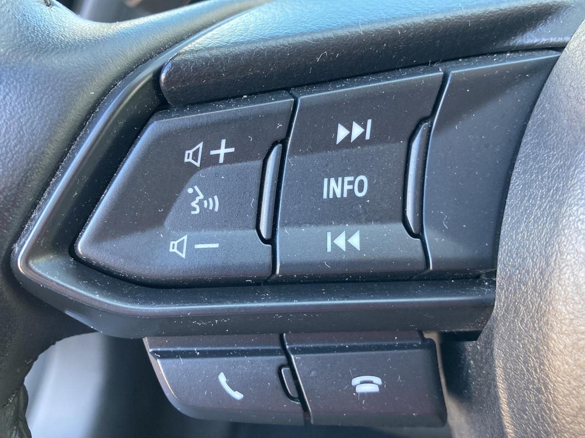 Mazda MAZDA 2 1.5 SKYACTIV-G 90 DYNAMIQUE (2018) - Photo 14