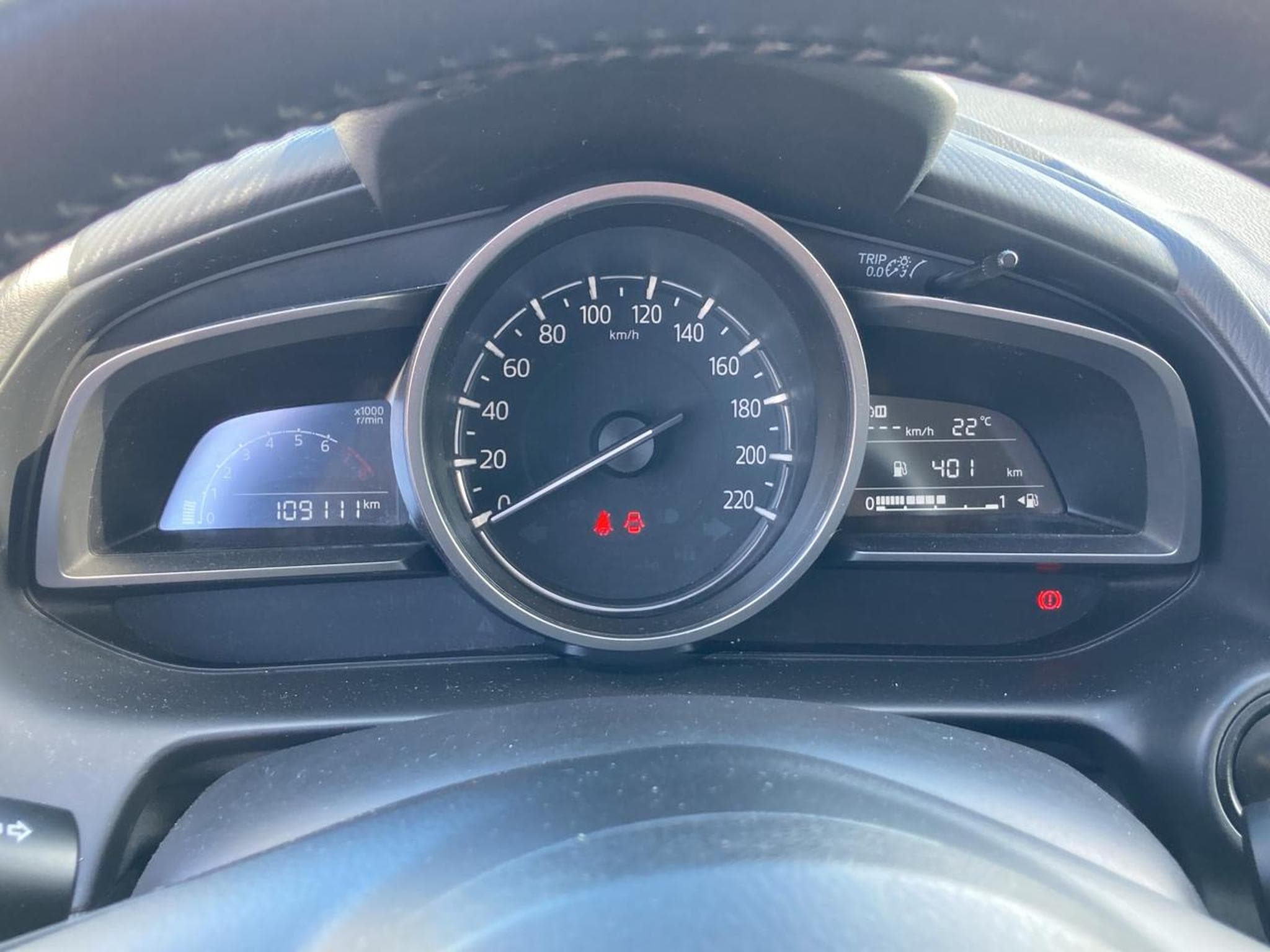 Mazda MAZDA 2 1.5 SKYACTIV-G 90 DYNAMIQUE (2018) - Photo 18