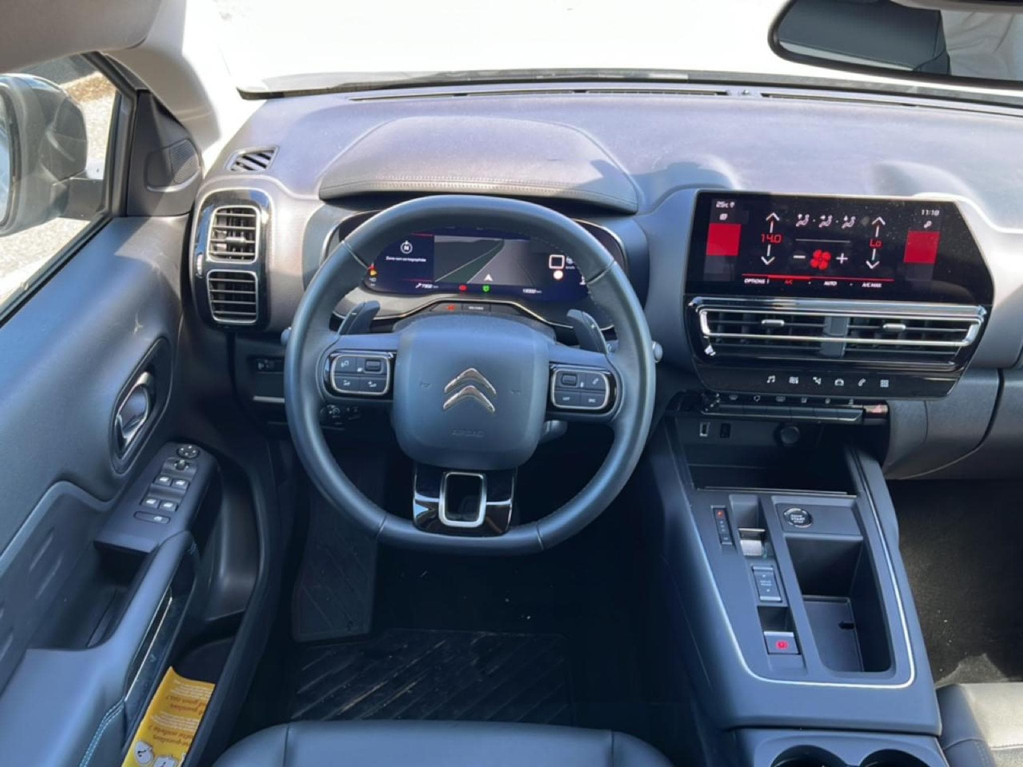 Citroen C5 AIRCROSS 1.2 HYBRIDE 145 MAX BOITE AUTOMATIQUE (2025) - Photo 11
