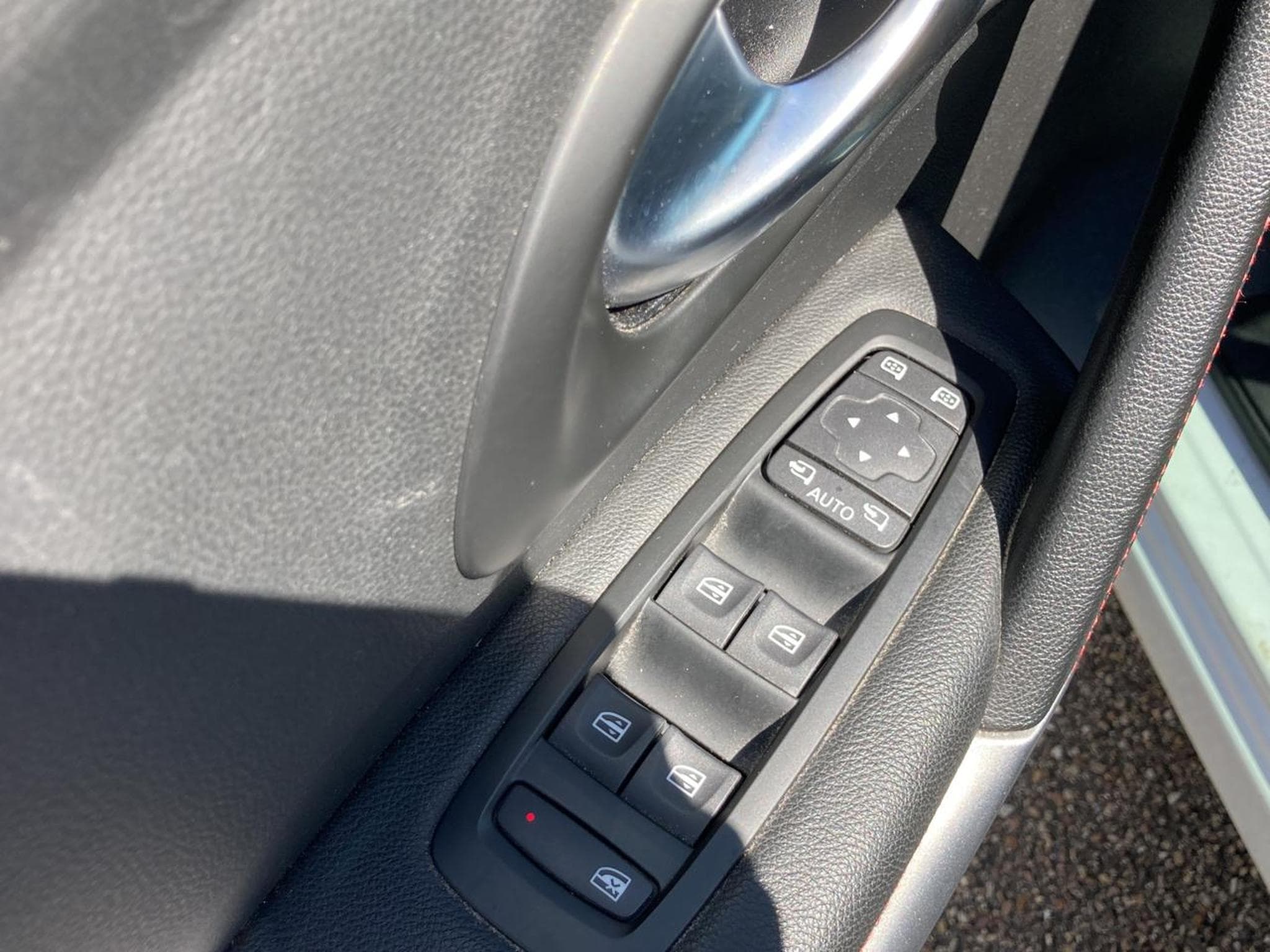 Renault KADJAR 1.3 TCE 140 INTENS (2019) - Photo 11