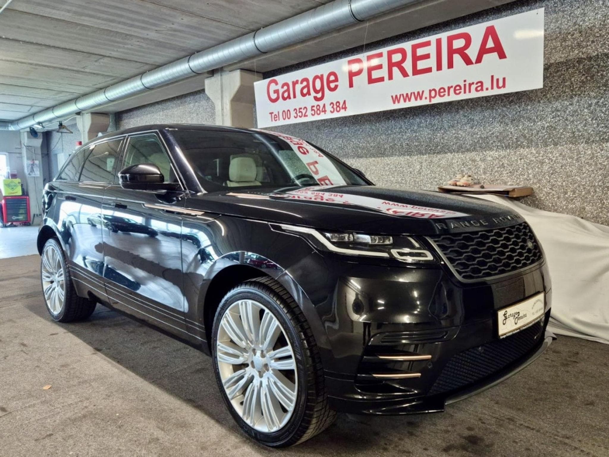 Land-Rover Range Rover Velar NEW MODEL P400 AWD R-DYNAMIC MERIDIAN PANO CUIR NAVI 1 HAND (2023) - Photo 1