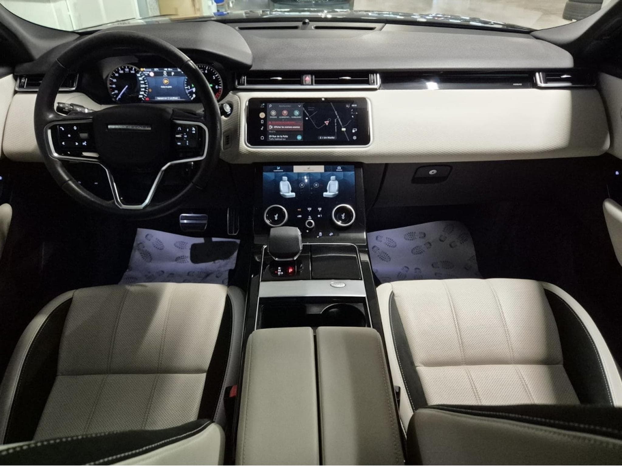 Land-Rover Range Rover Velar NEW MODEL P400 AWD R-DYNAMIC MERIDIAN PANO CUIR NAVI 1 HAND (2023) - Photo 7