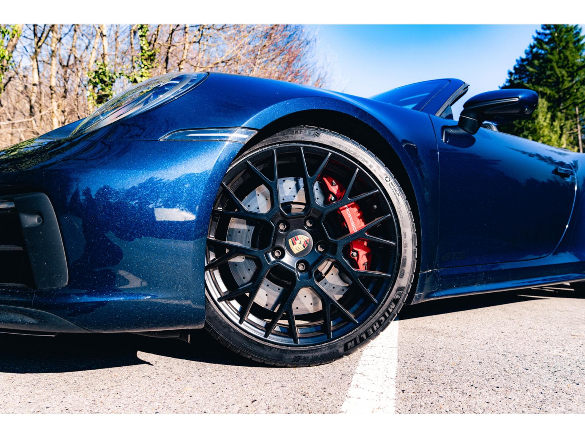 Porsche 911 911 Carrera 4 GTS Cabriolet - Sport Chrono - Roues arrières (2021) - Photo 7