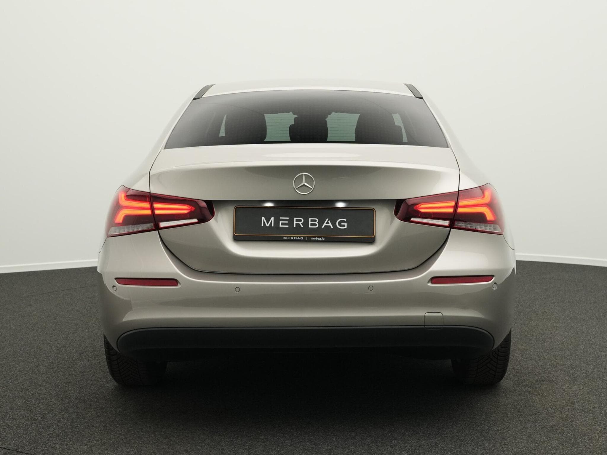 Mercedes A 180 d Limousine (2019) - Photo 4