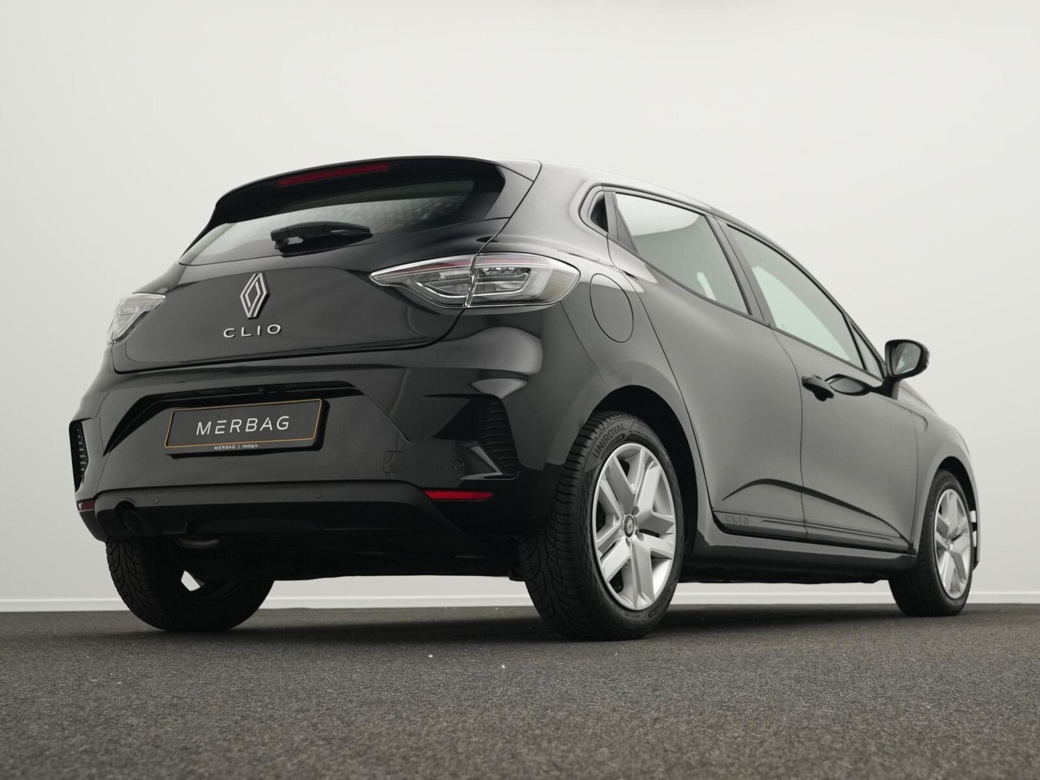 Renault Clio V 1.0 TCe 90 Evolution (2023) - Photo 9